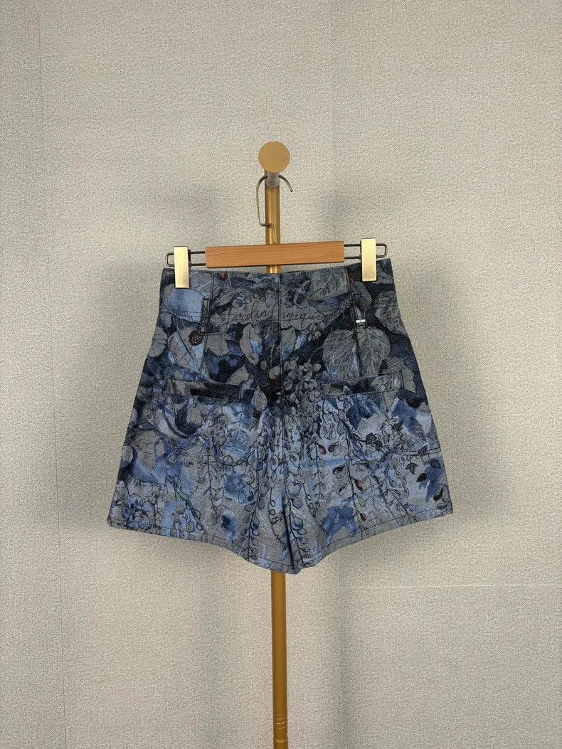 Dior Dior Alice in Wonderland Print Shorts Size US 34 / EU 50 - 2 Thumbnail