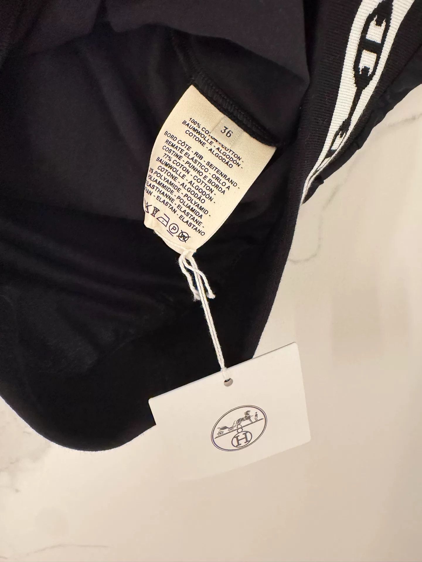Hermes Hermes Black Short Sleeve Top 36 Size US S / EU 44-46 / 1 - 5 Thumbnail