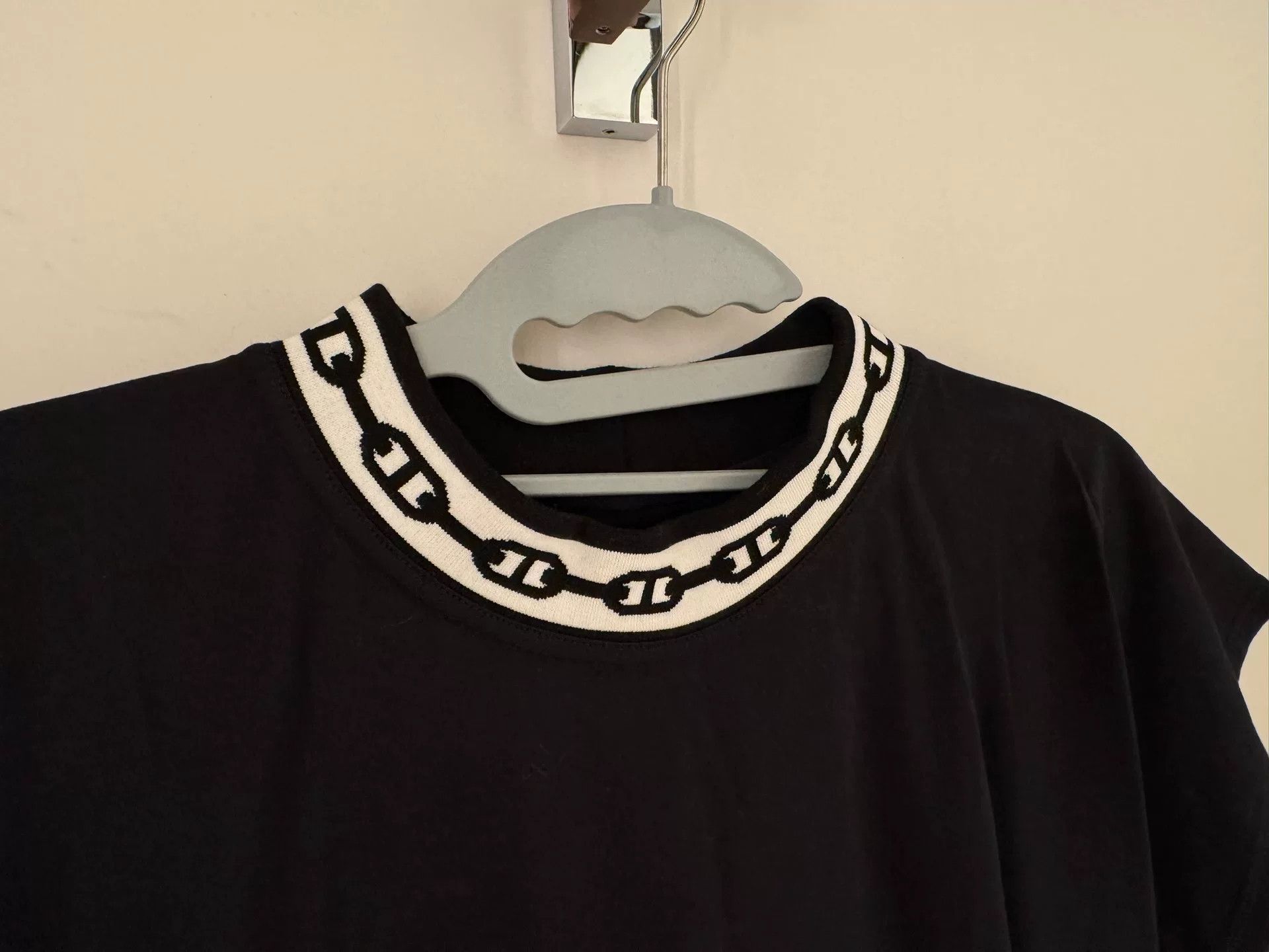Hermes Hermes Black Short Sleeve Top 36 Size US S / EU 44-46 / 1 - 3 Thumbnail