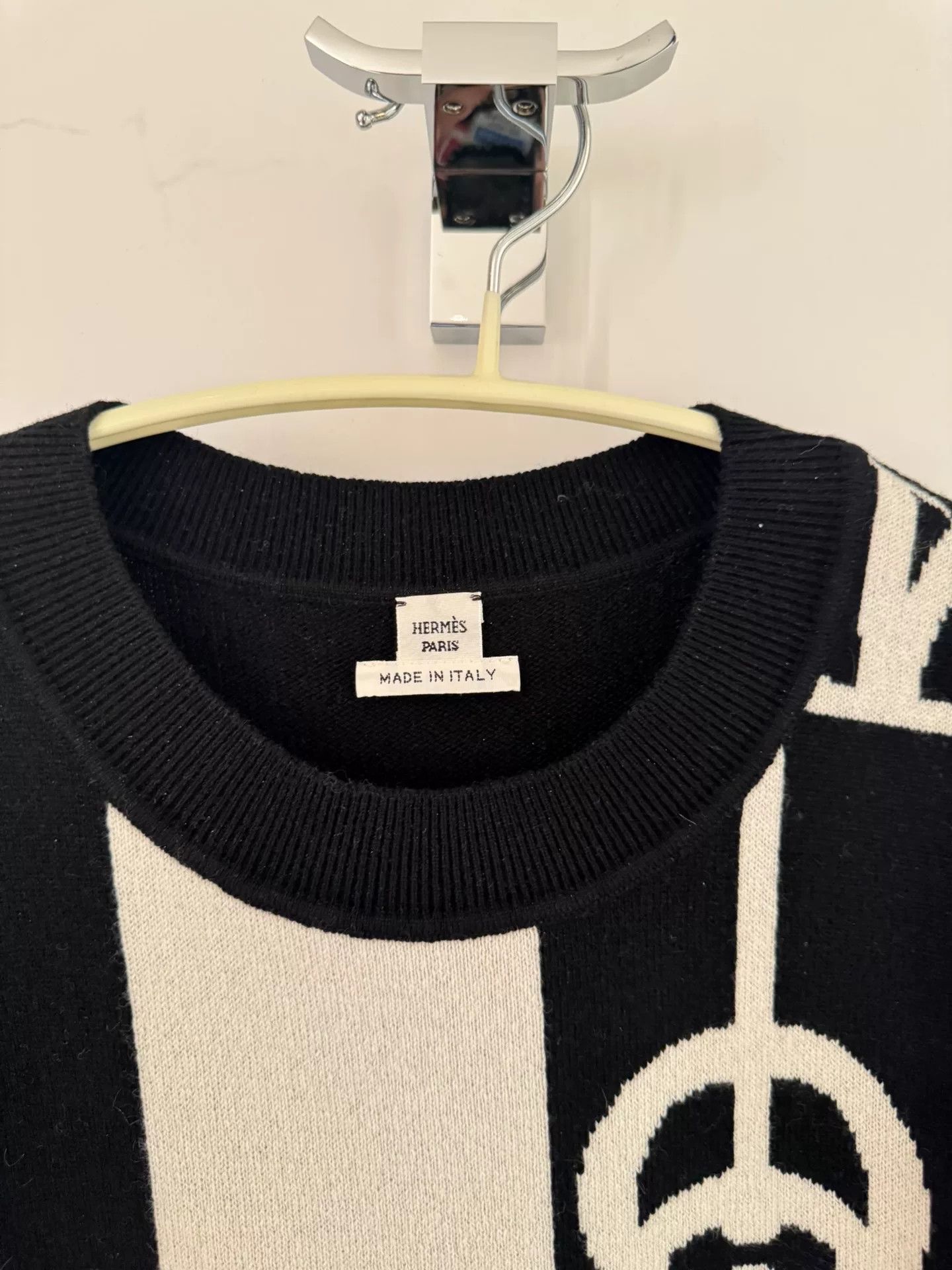 Hermes Hermes Black White Knit Sweater Size US S / EU 44-46 / 1 - 4 Thumbnail
