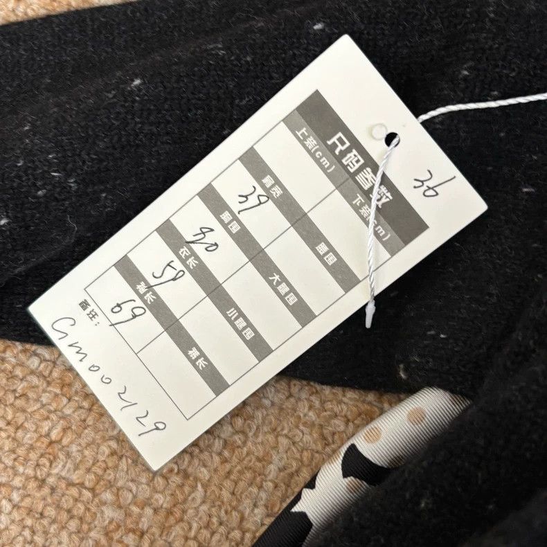 Hermes Hermes Black and White Cashmere Knit Top Size US S / EU 44-46 / 1 - 7 Thumbnail