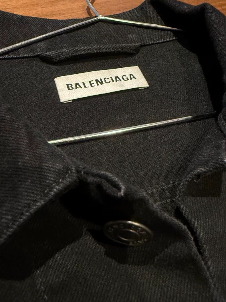 Balenciaga Balenciaga Black Denim Jacket with Crystal Logo Size US XS / EU 42 / 0 - 4 Thumbnail