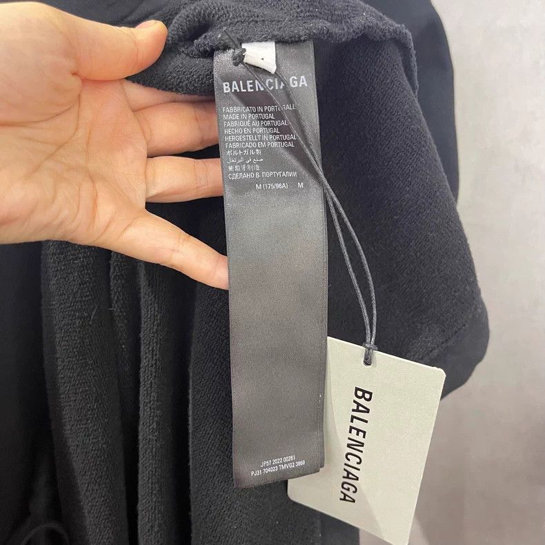 Balenciaga Balenciaga Side Stripe Logo Hoodie Size US M / EU 48-50 / 2 - 3 Thumbnail