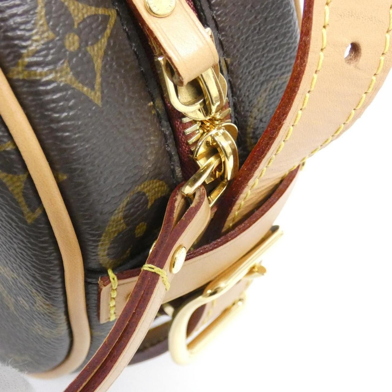 Louis Vuitton Louis Vuitton Louis Vuitton Boite Chapeau Souple Monogram Shoulder Bag Canvas Shoulder Bag M45149 DUTY FREE for USA Size ONE SIZE - 4 Thumbnail