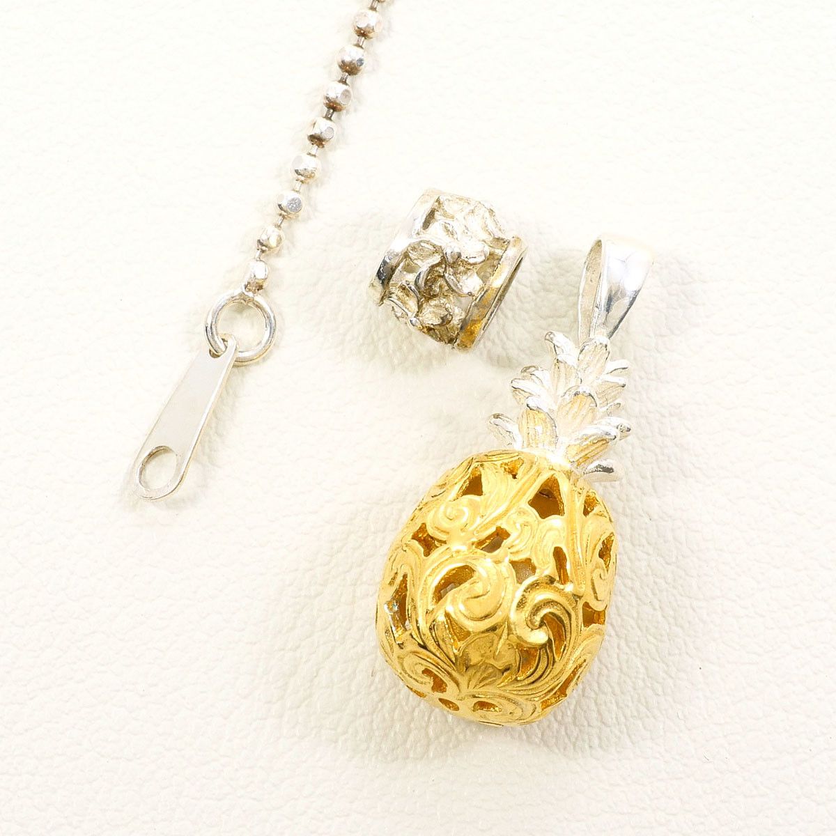 Other Pineapple Necklace Metal Necklace DUTY FREE for USA