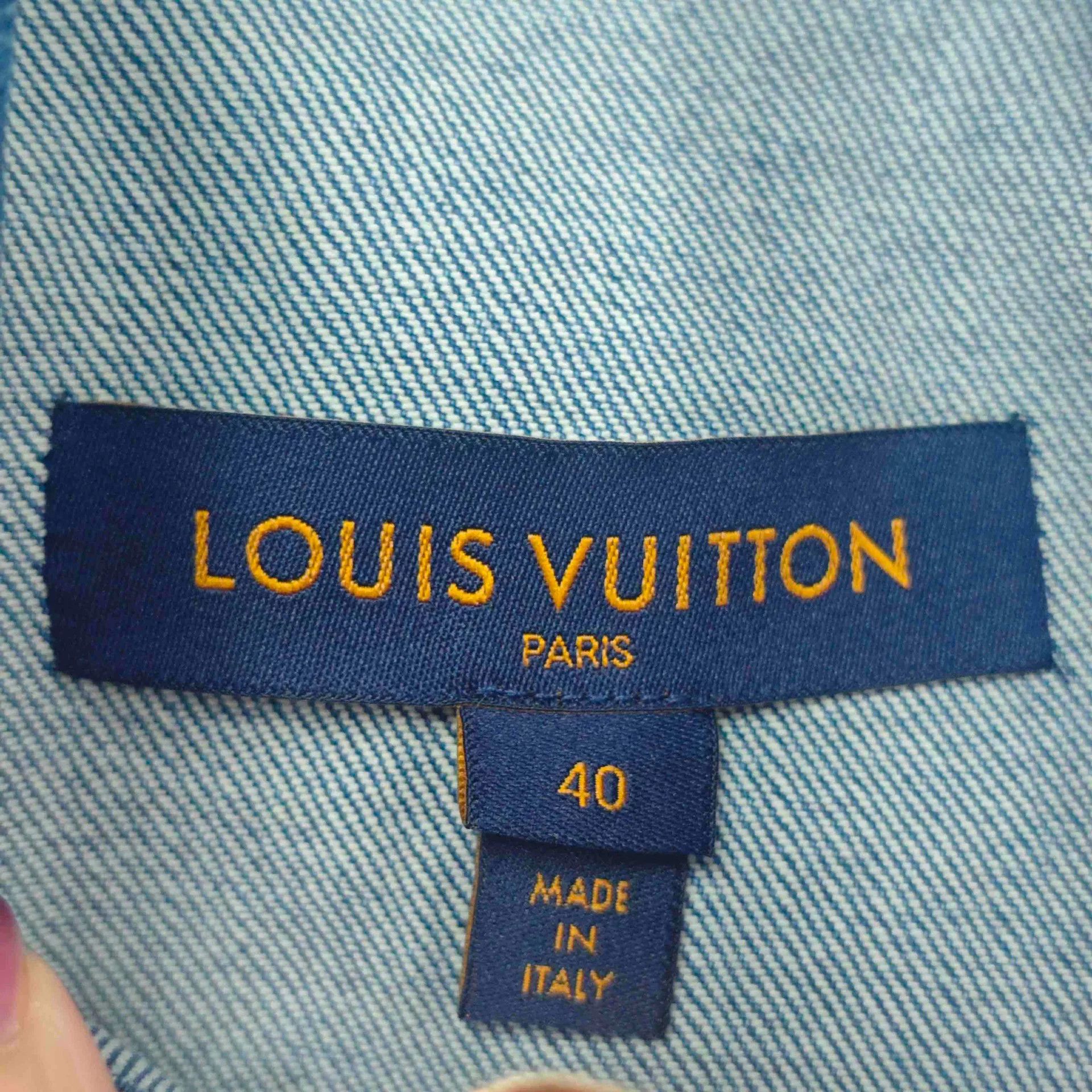 Louis Vuitton Louis Vuitton Washed Blue Denim Jacket With Rivets Size US M / EU 48-50 / 2 - 5 Thumbnail