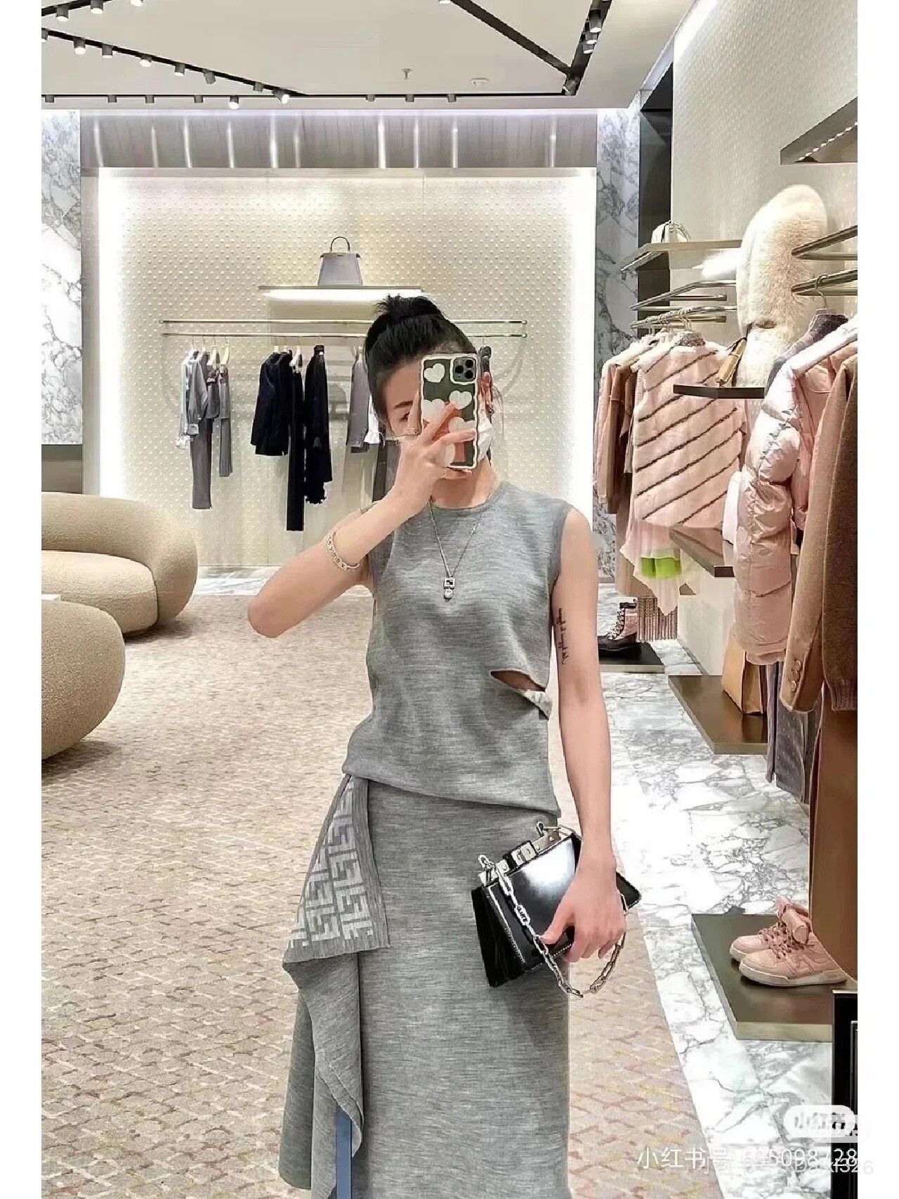 Fendi fendi gray wool sleeveless double-sided top Size US S / EU 44-46 / 1 - 3 Thumbnail
