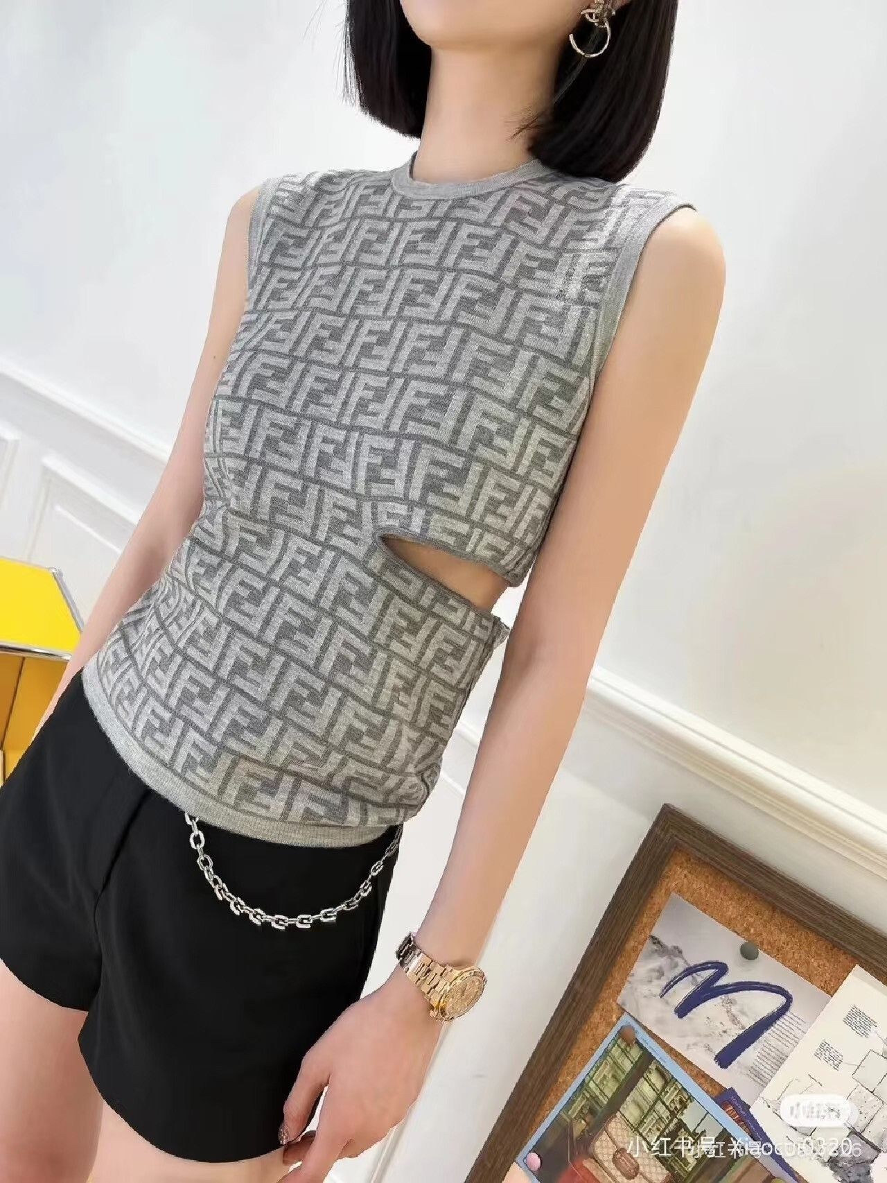 Fendi fendi gray wool sleeveless double-sided top Size US S / EU 44-46 / 1 - 4 Thumbnail