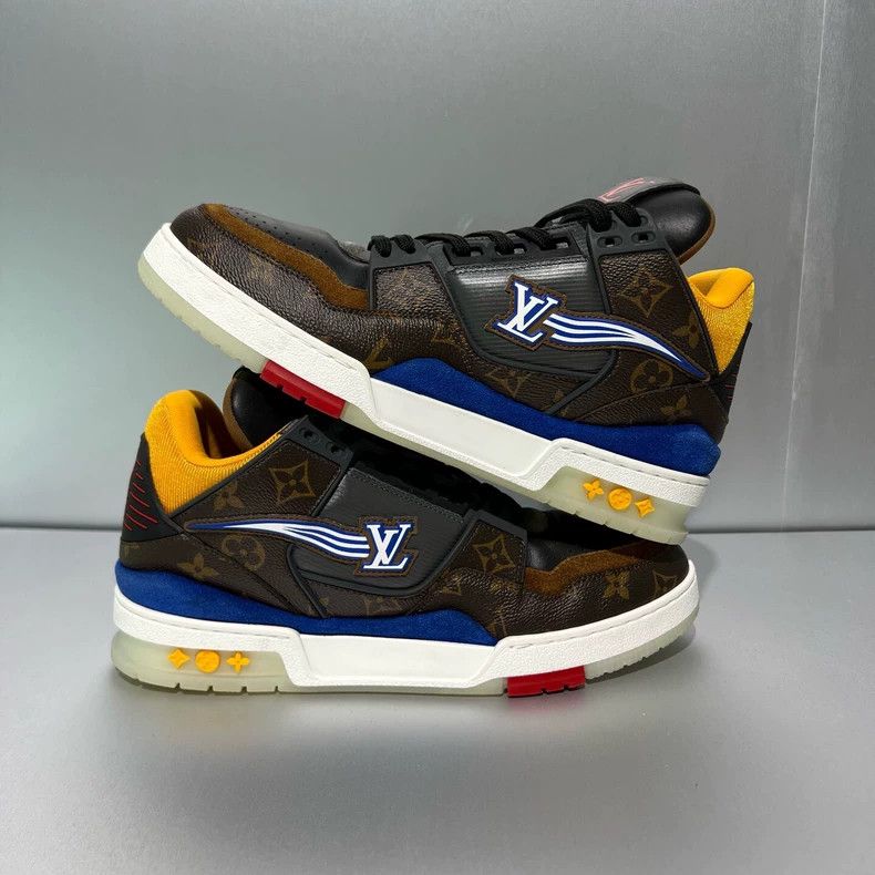 Louis Vuitton Louis Vuitton Brown Monogram Mid-Top Sneakers Size US 8.5 / EU 41-42 - 3 Thumbnail