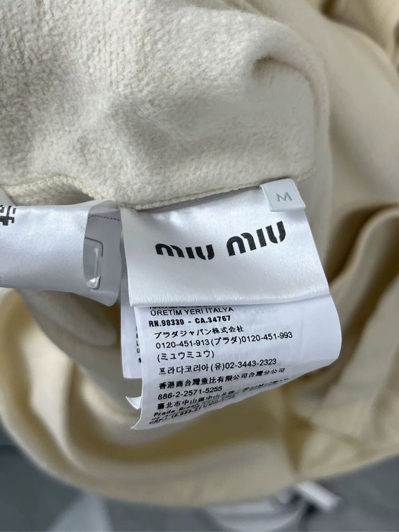 Miu Miu miu miu beige embroidered long coat Size US M / EU 48-50 / 2 - 5 Thumbnail