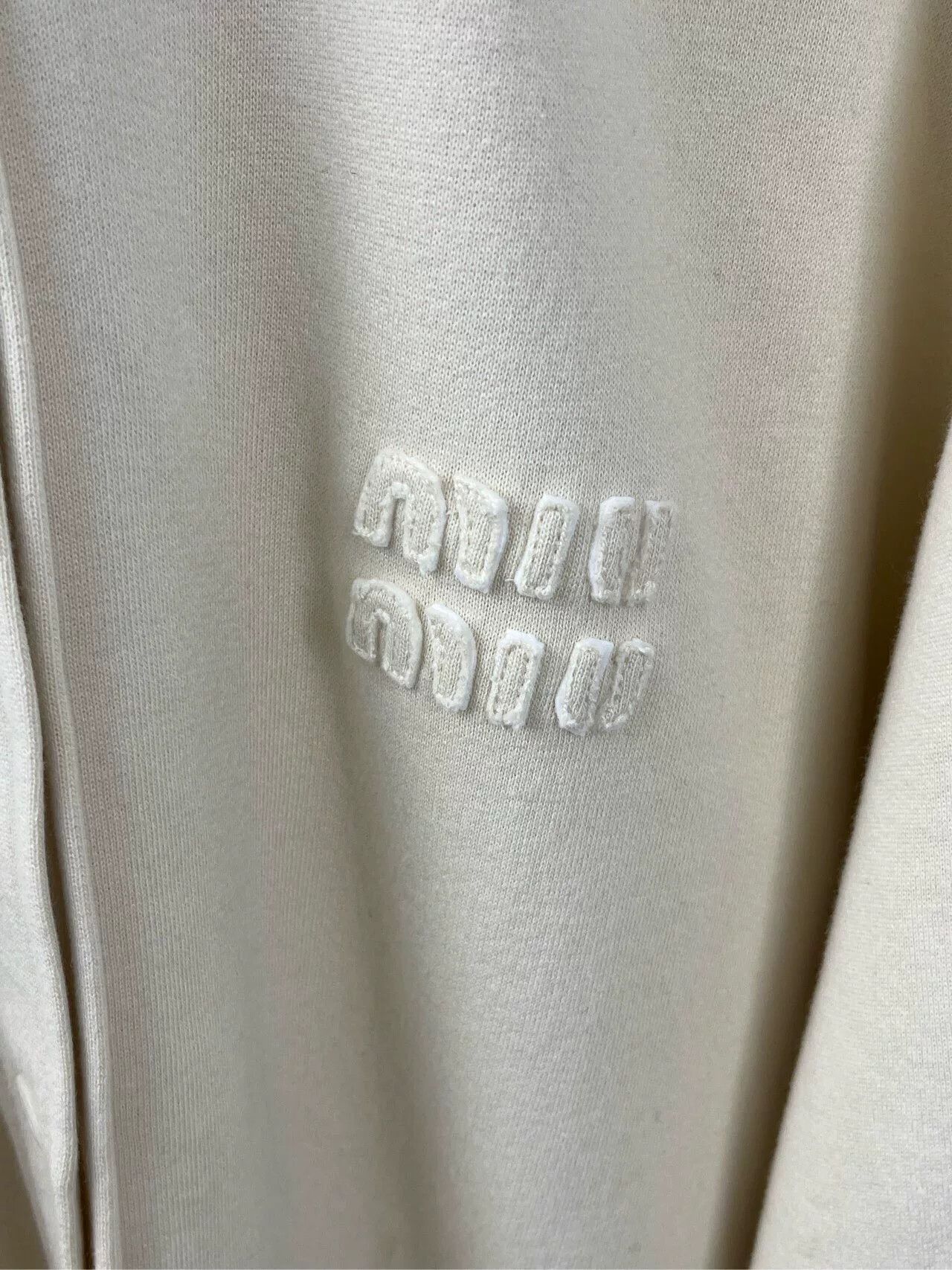 Miu Miu miu miu beige embroidered long coat Size US M / EU 48-50 / 2 - 3 Thumbnail