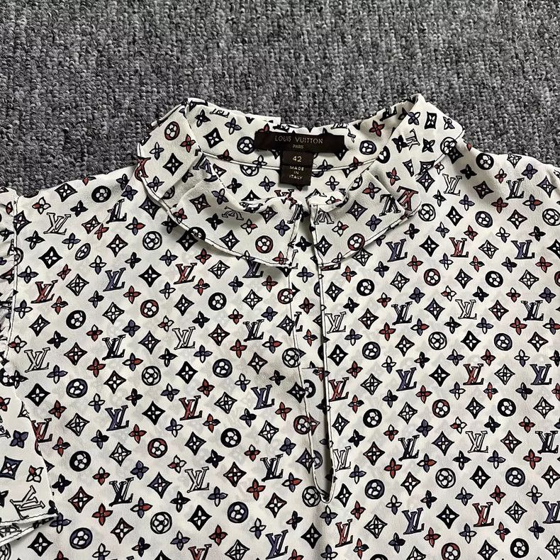 Louis Vuitton Louis Vuitton Monogram Short Sleeve Shirt Size US L / EU 52-54 / 3 - 2 Thumbnail