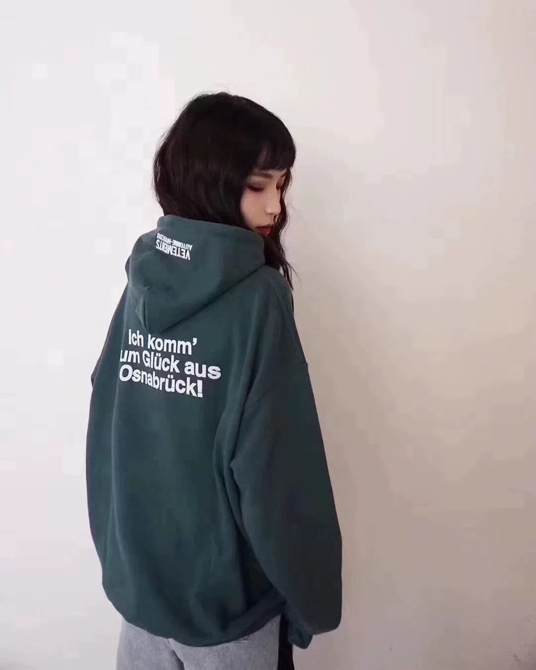 Vetements Vetements Green Embroidered Letter Hoodie OG Size US XS / EU 42 / 0 - 9 Thumbnail