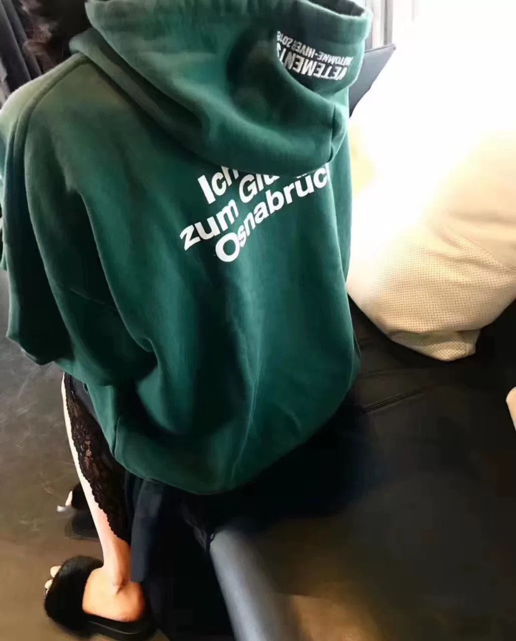 Vetements Vetements Green Embroidered Letter Hoodie OG Size US XS / EU 42 / 0 - 4 Thumbnail