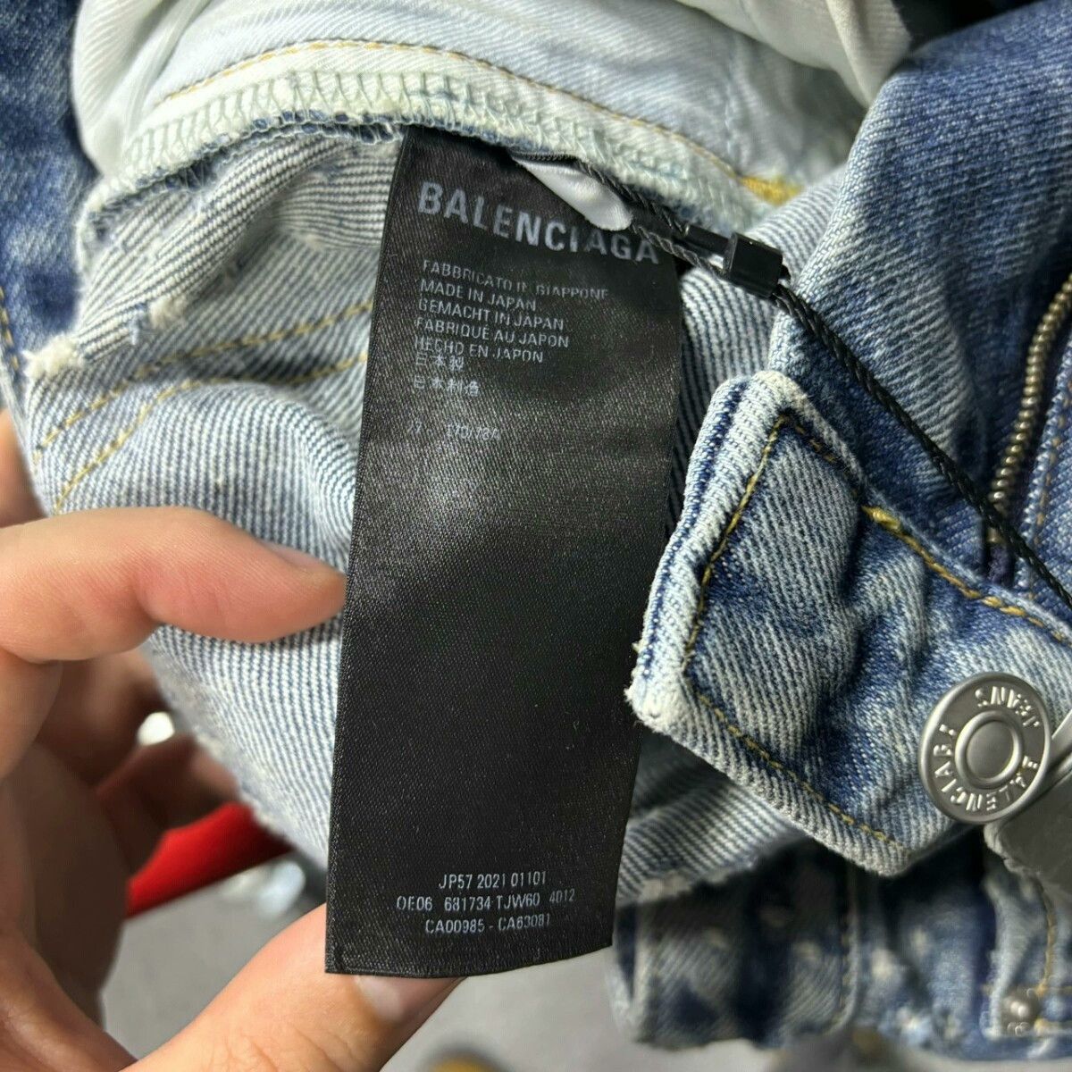 Balenciaga Balenciaga Blue Rhinestone Button Jeans Size US 27 - 3 Thumbnail