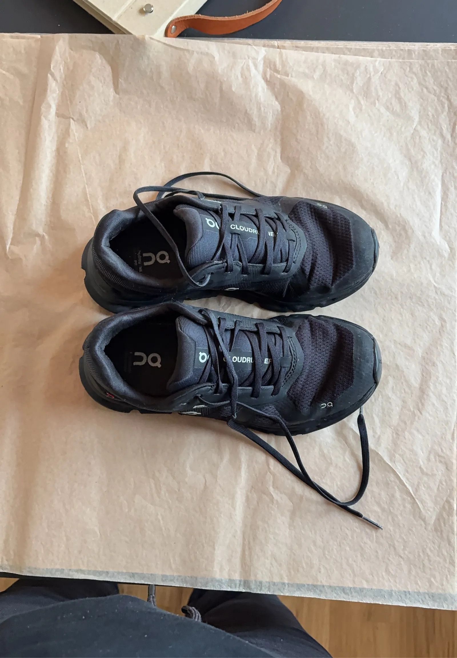 On On Waterproof Sneakers Size US 7 / IT 37 - 2 Thumbnail