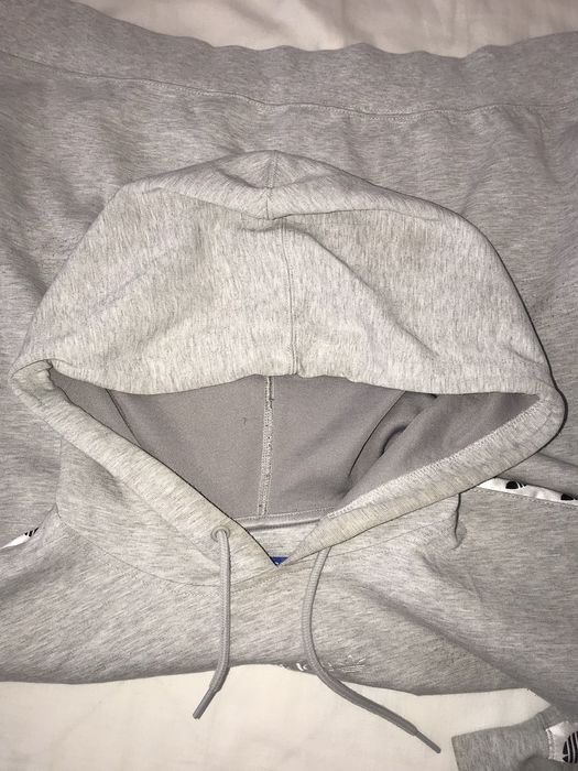 Adidas tnt hot sale tape hoodie