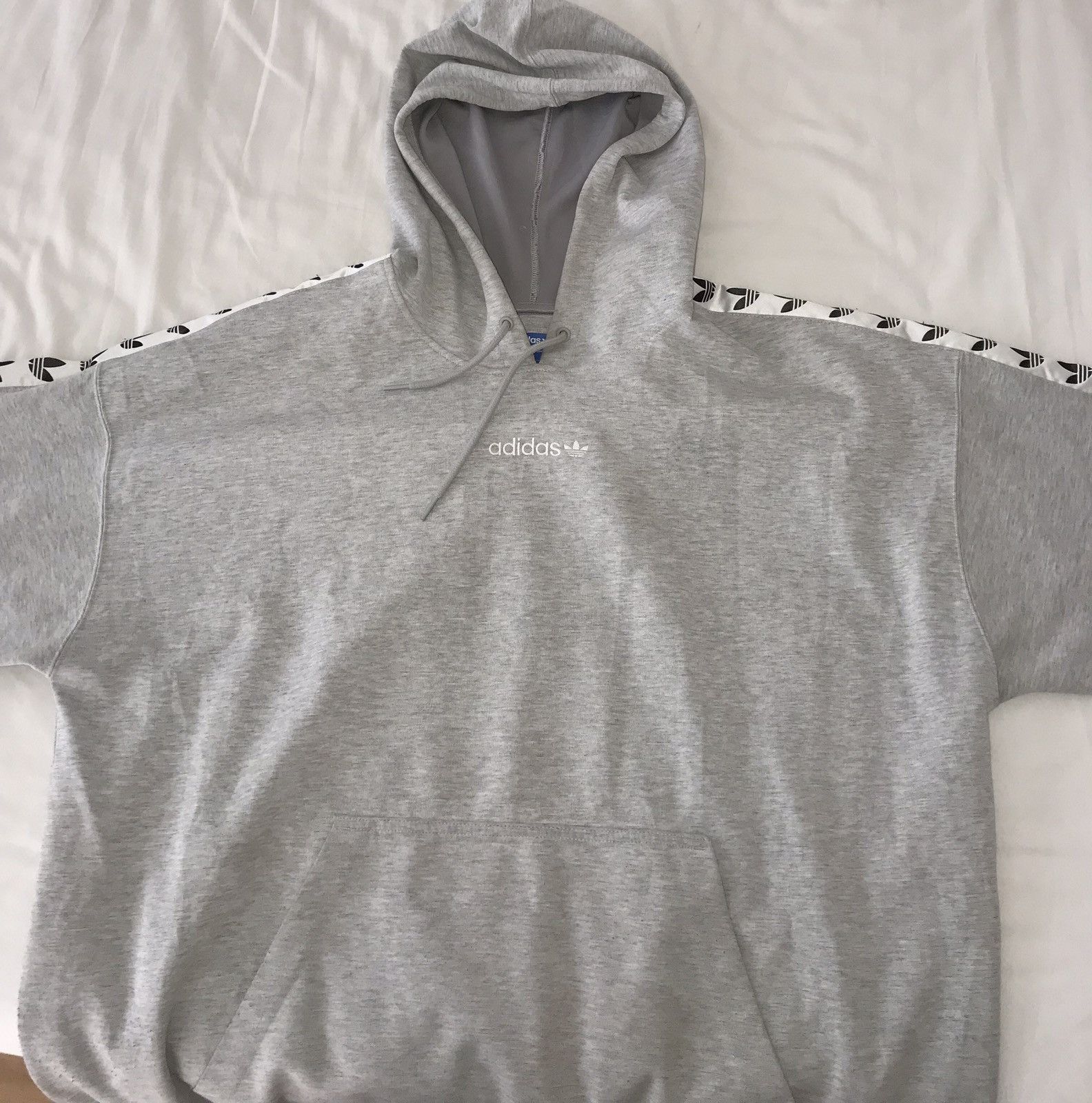 Tnt hotsell adidas hoodie