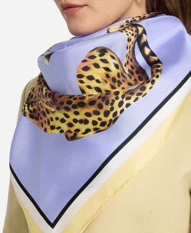Givenchy Silk square scarf Size ONE SIZE - 2 Thumbnail