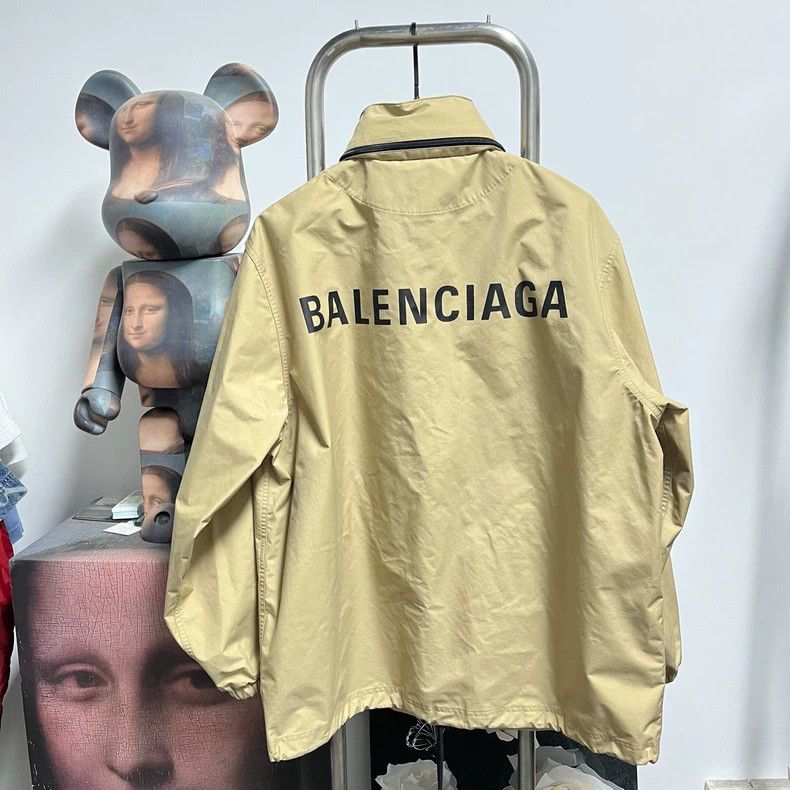 Balenciaga Balenciaga Back Logo Windbreaker Size US XS / EU 42 / 0 - 2 Thumbnail