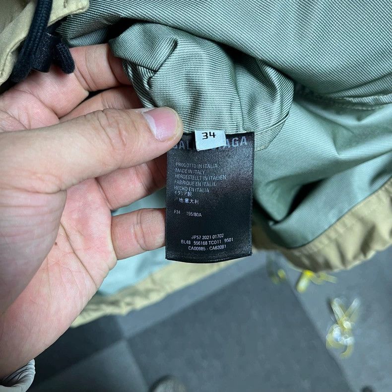 Balenciaga Balenciaga Back Logo Windbreaker Size US XS / EU 42 / 0 - 4 Thumbnail