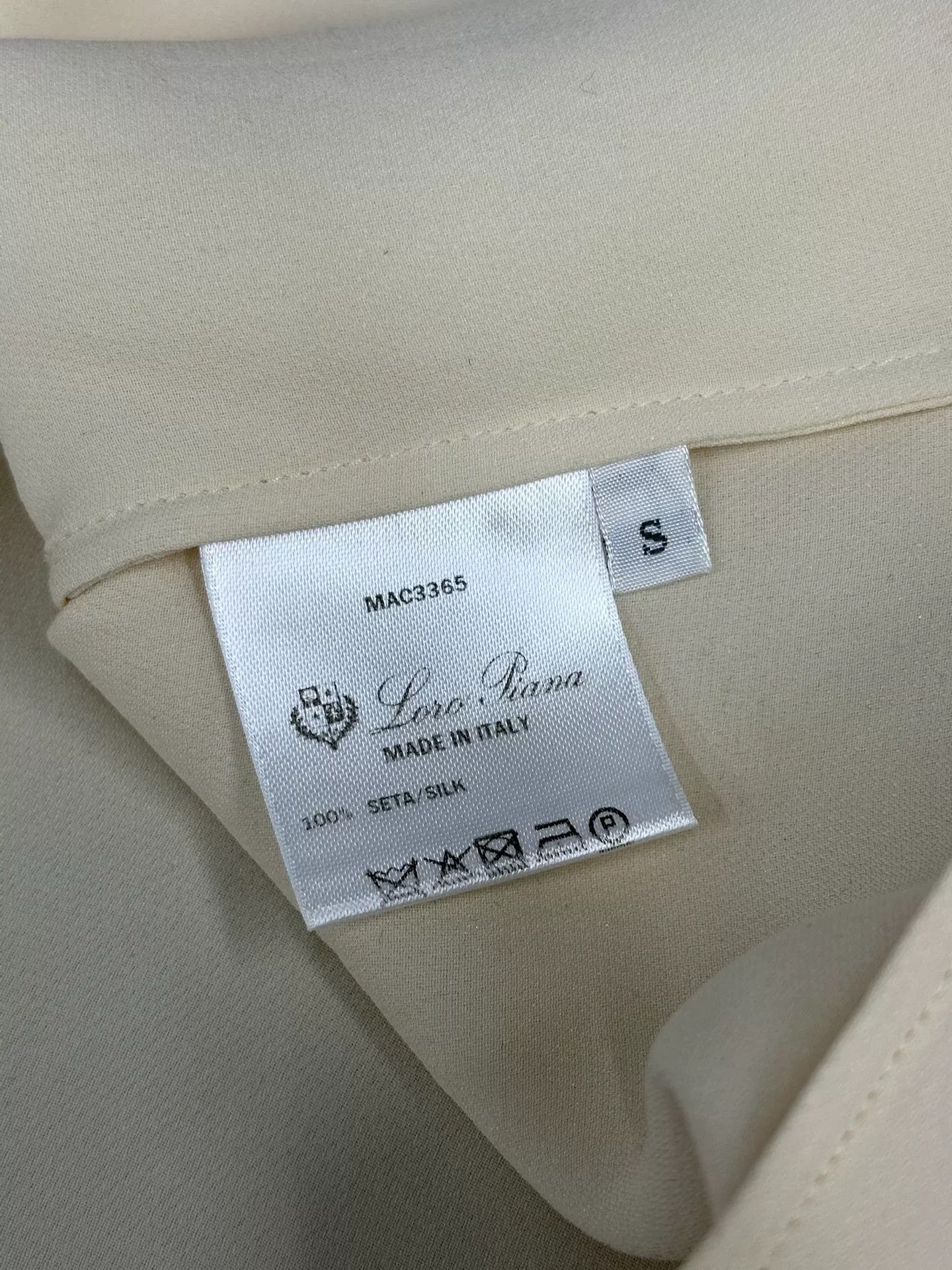 Loro Piana Loro Piana Beige Silk Long Sleeve Top Size US S / EU 44-46 / 1 - 5 Thumbnail