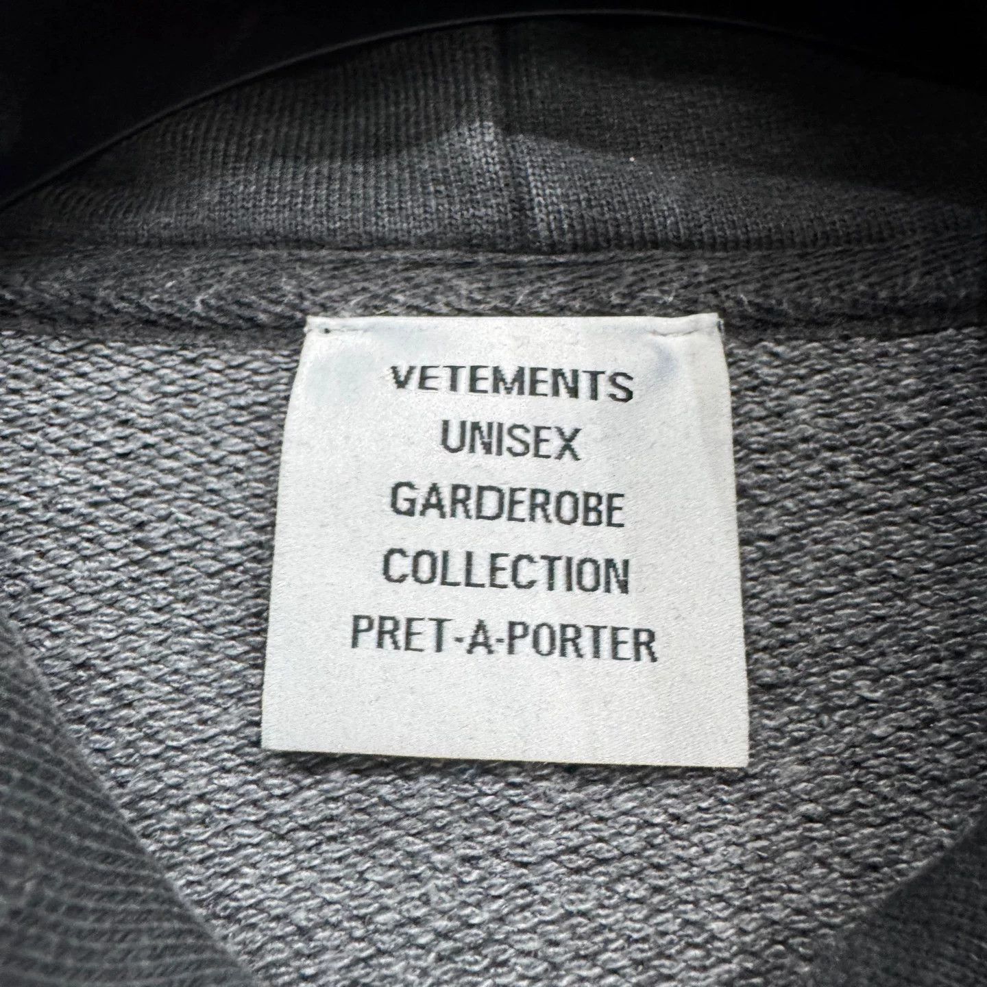 Vetements Vetements Biohazard Print Hoodie Size US XL / EU 56 / 4 - 2 Thumbnail