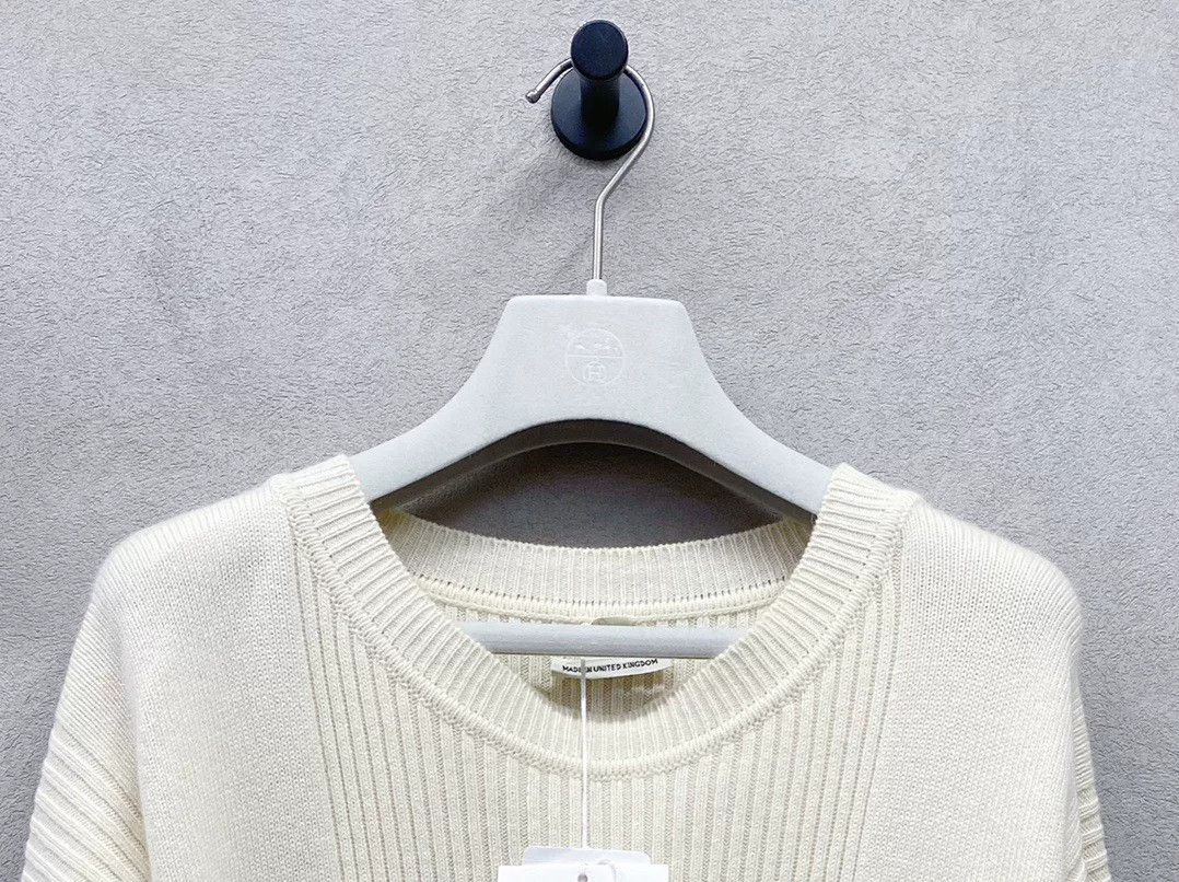 Hermes Hermès Cream Cashmere Knit Sweater Size US S / EU 44-46 / 1 - 5 Thumbnail