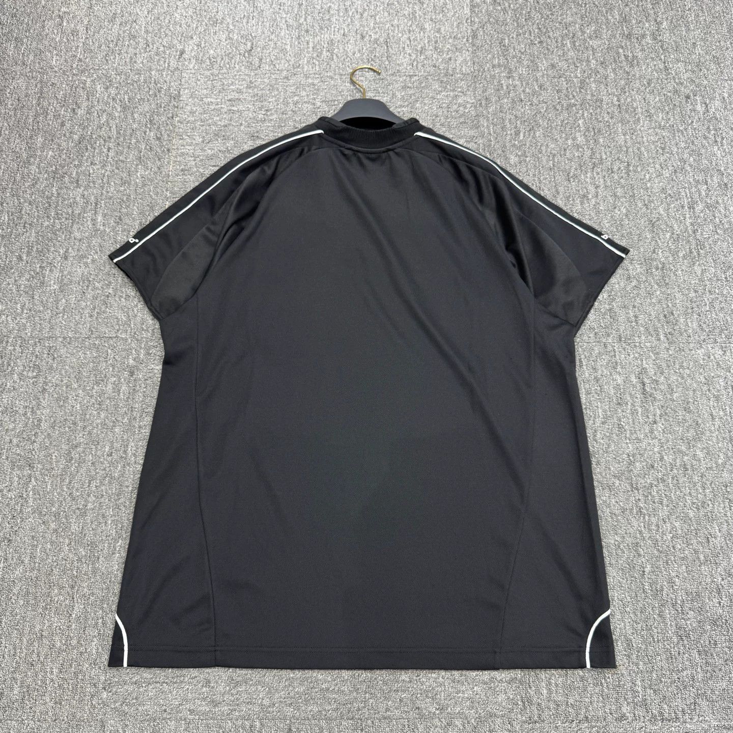 Balenciaga Balenciaga Manchester United Football Jersey Size US M / EU 48-50 / 2 - 6 Thumbnail