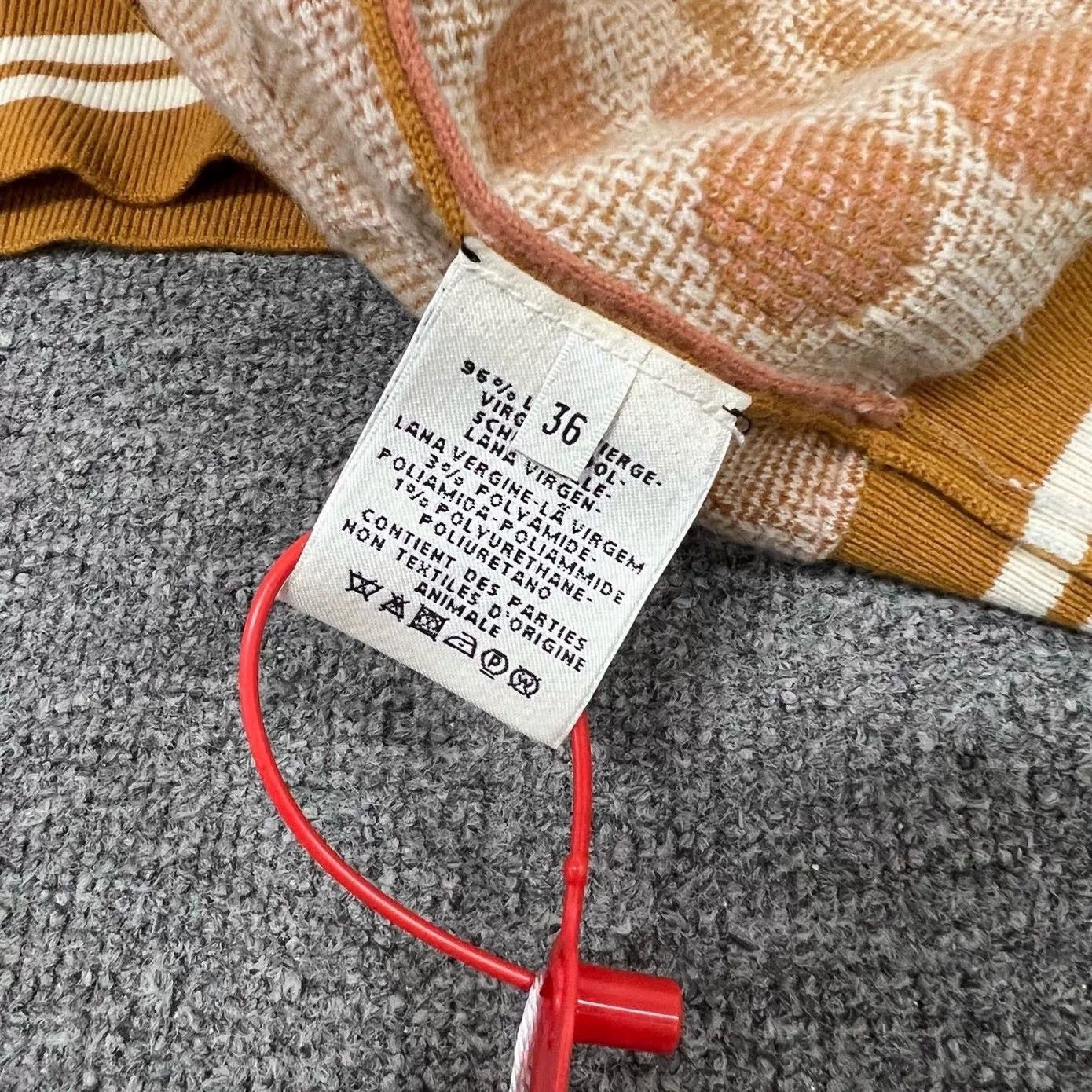 Hermes Hermes Polka Dot Wool Cardigan Size US S / EU 44-46 / 1 - 6 Thumbnail