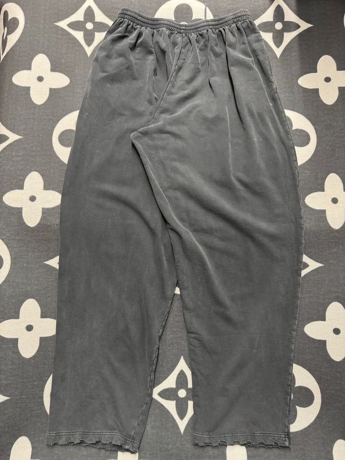 Balenciaga Balenciaga Black Distressed Print Pants Size US 29 - 3 Thumbnail