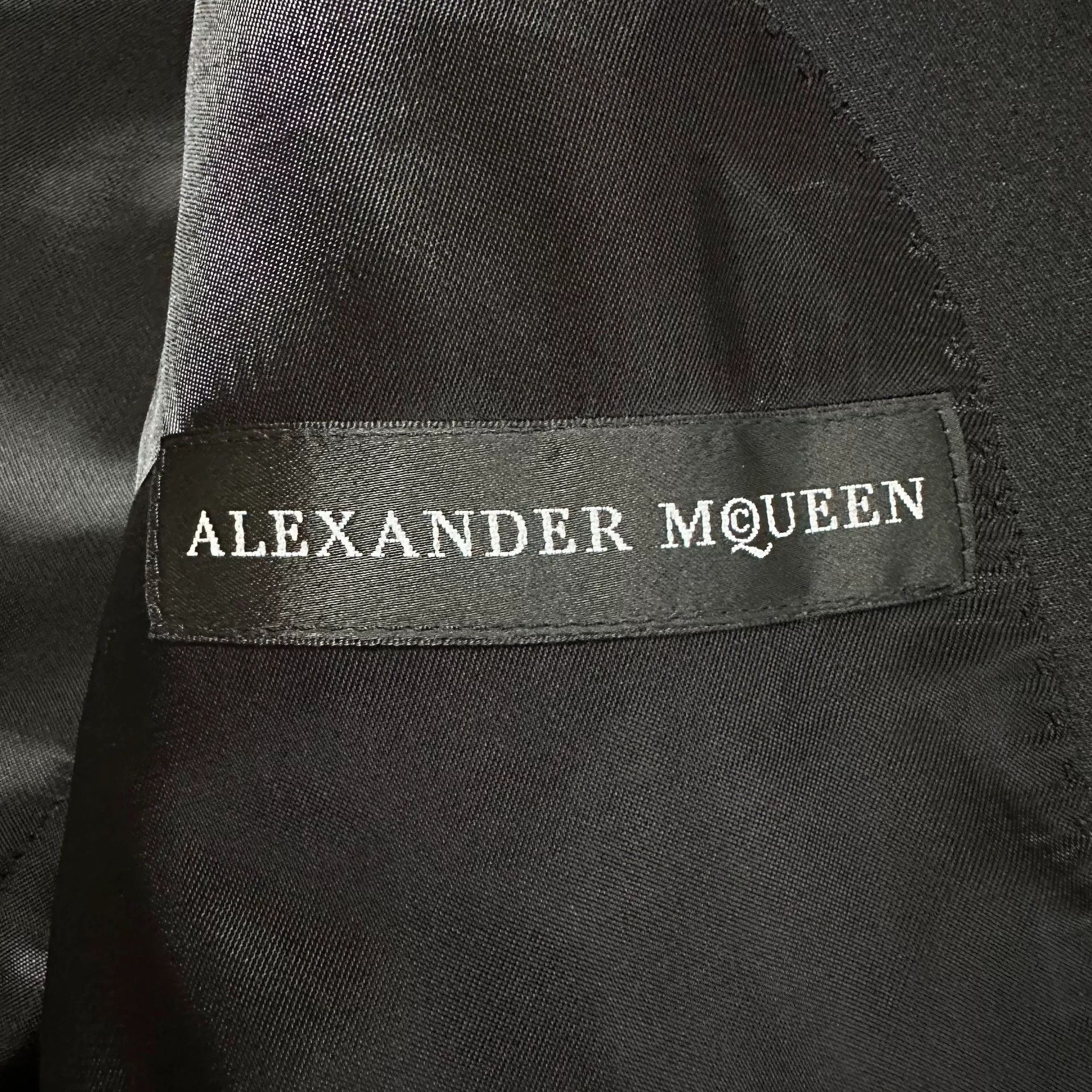 Alexander McQueen Alexander McQueen Runway Badge Embroidered Blazer Size US XXL / EU 58 / 5 - 5 Thumbnail