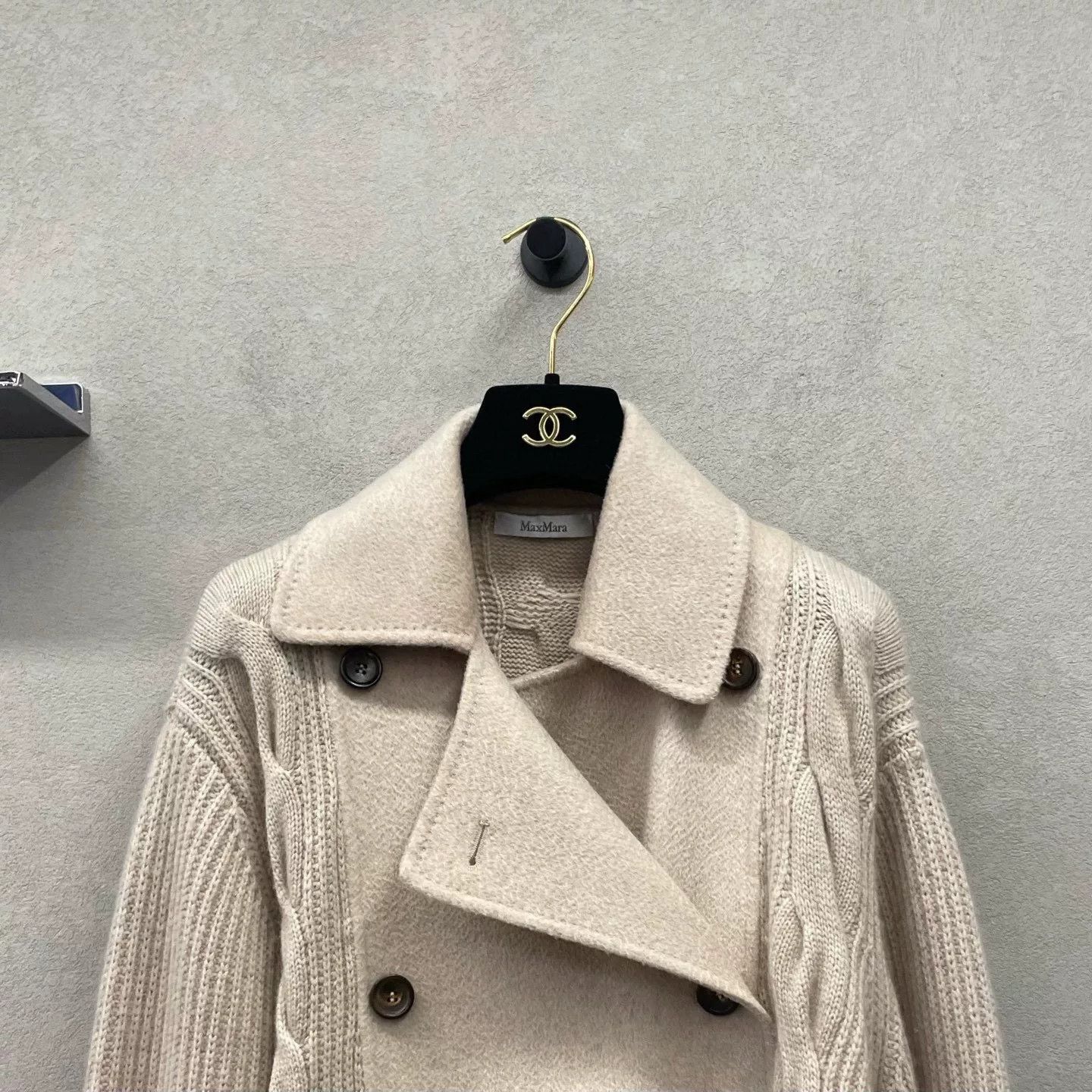 Max Mara maxmara cashmere double-breasted knit sweater Size US M / EU 48-50 / 2 - 4 Thumbnail