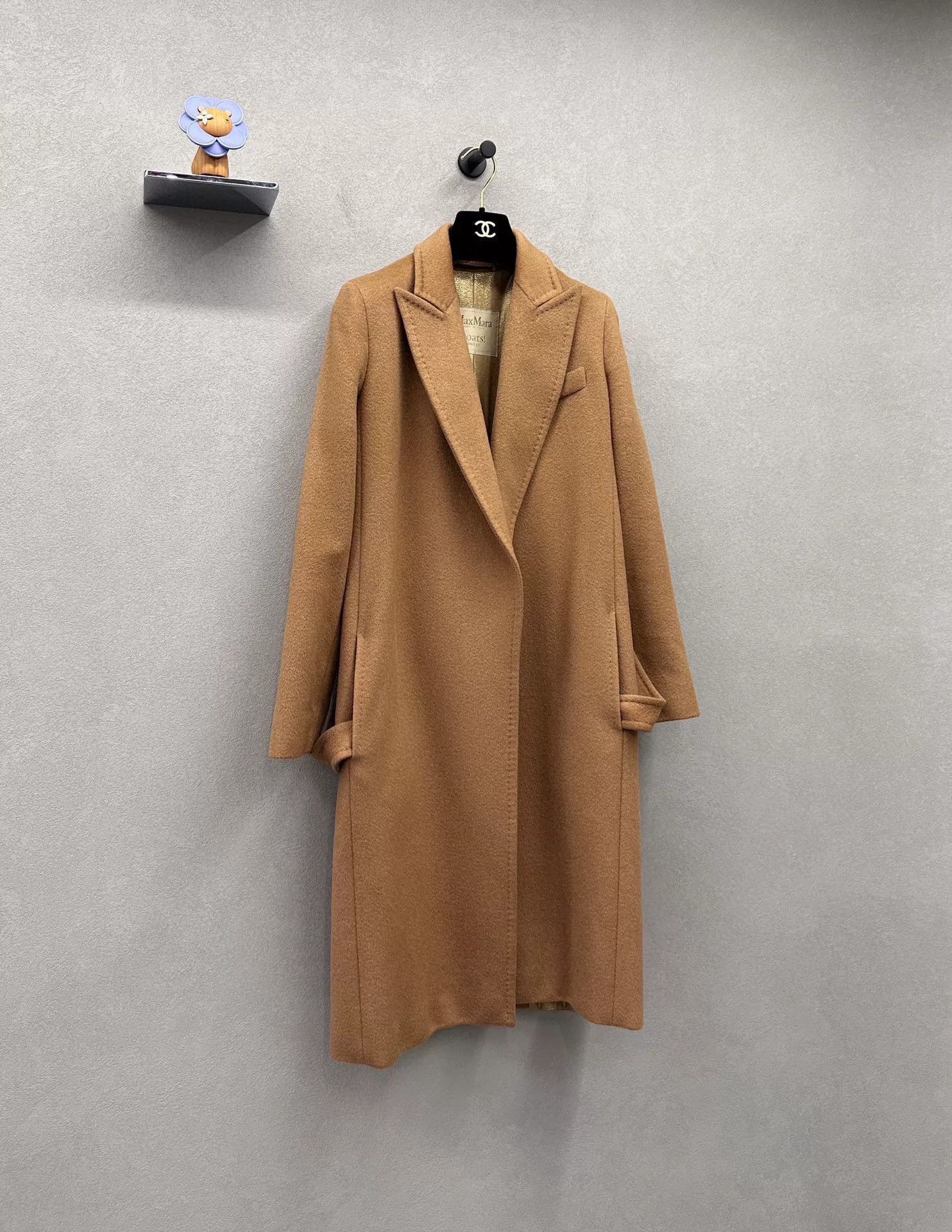 Max Mara MaxMara Coat Size 34 in Beige Size US S / EU 44-46 / 1 - 3 Thumbnail