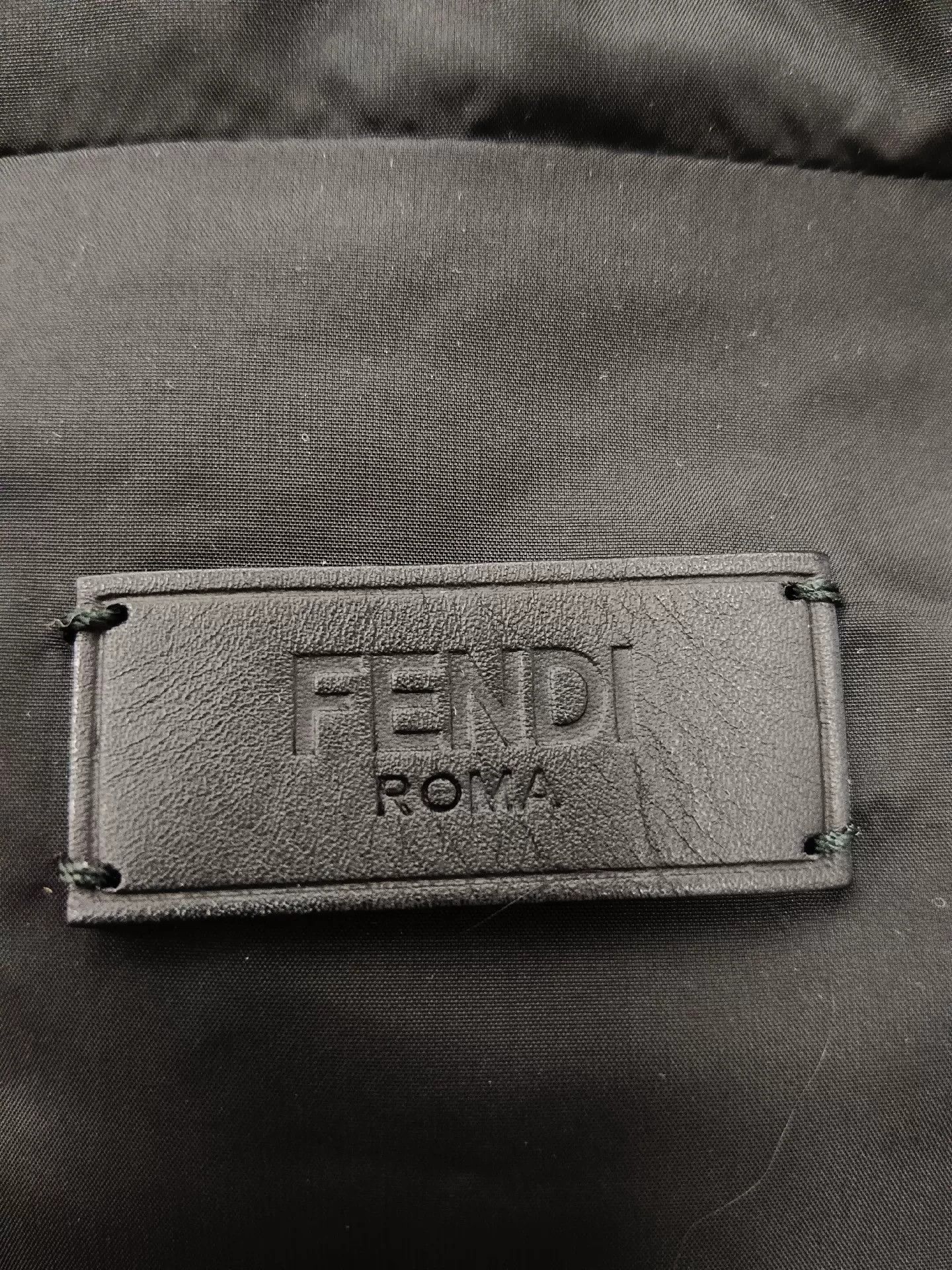 Fendi Fendi Double-Sided Logo Coat in Black Size US L / EU 52-54 / 3 - 4 Thumbnail