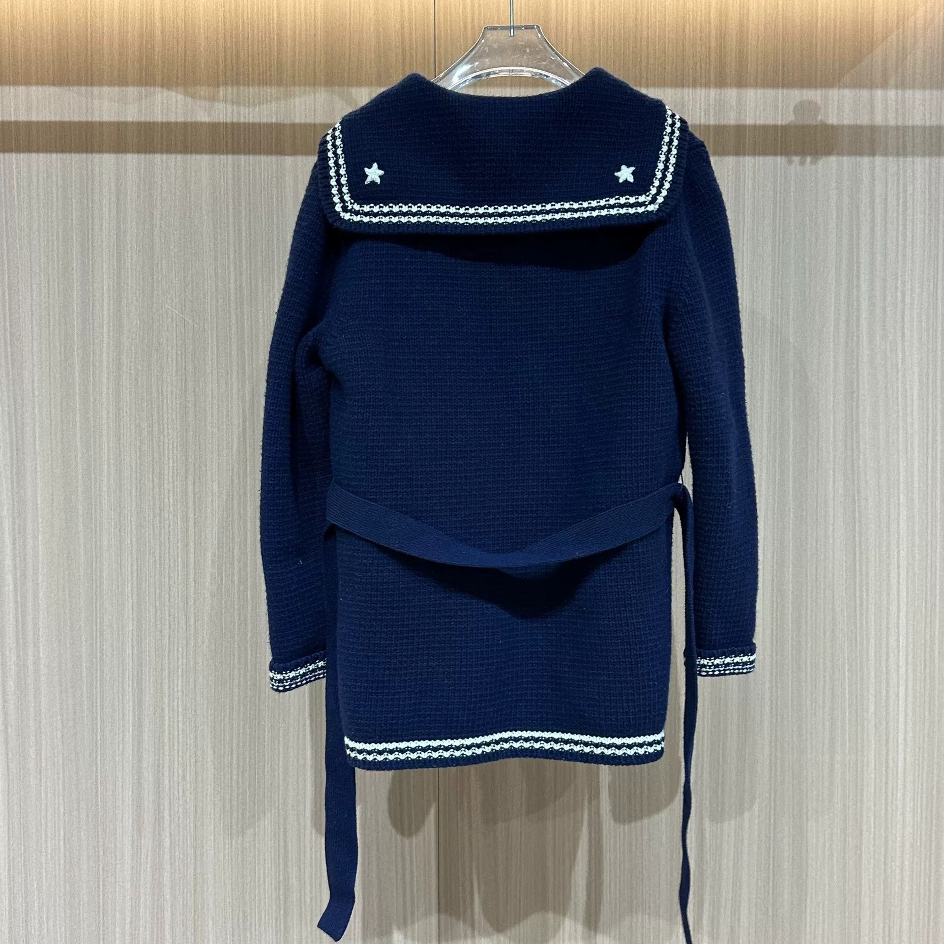 Miu Miu navy blue cardigan with white detailing Size US M / EU 48-50 / 2 - 3 Thumbnail