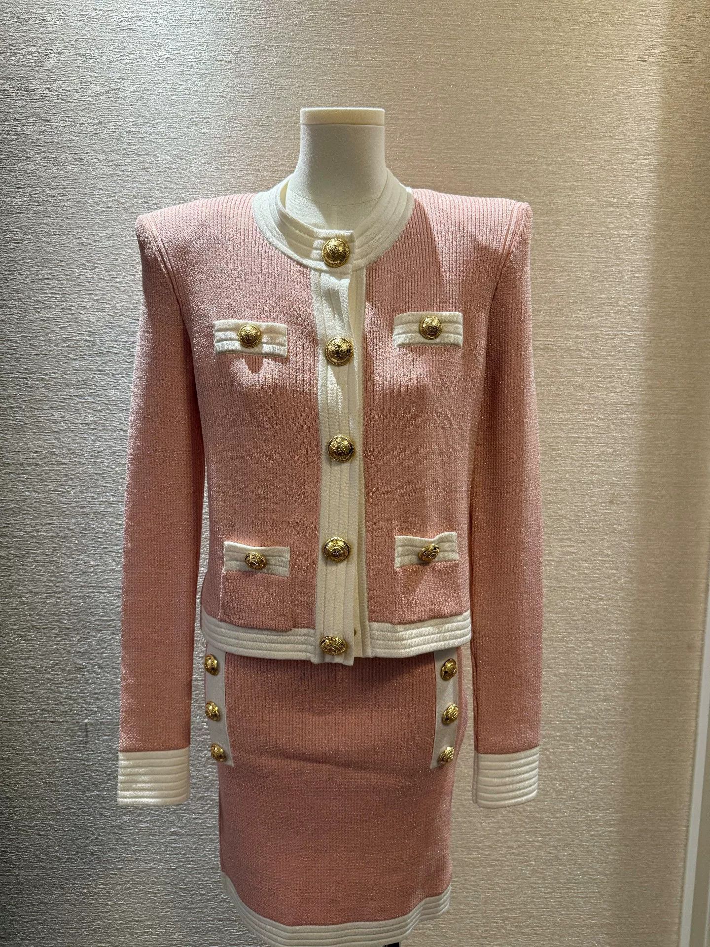 Balmain balmain pink knitted outfit size 38 Size US M / EU 48-50 / 2 - 3 Thumbnail