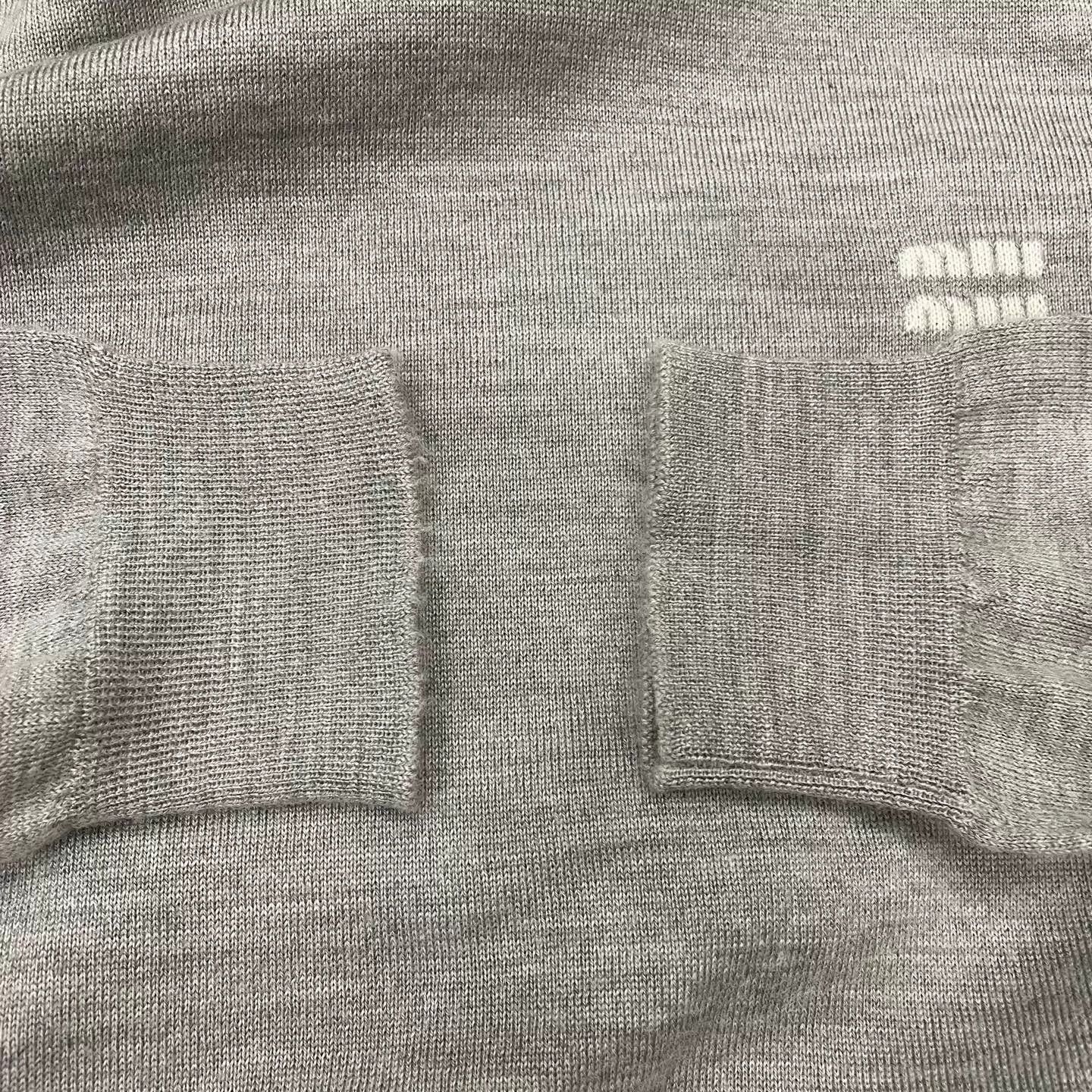 Miu Miu gray turtleneck logo sweater by miu miu Size US M / EU 48-50 / 2 - 4 Thumbnail
