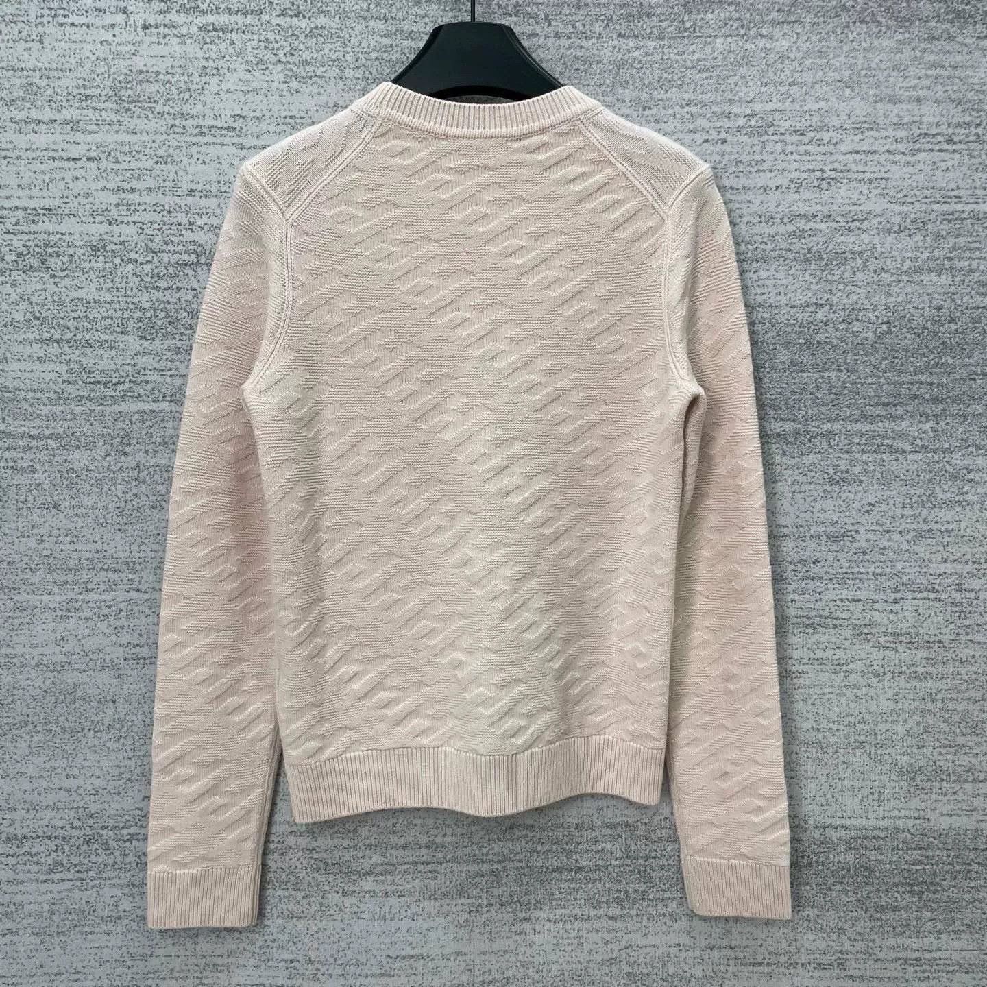 Hermes pink embossed knit sweater from Hermes Size US S / EU 44-46 / 1 - 2 Thumbnail