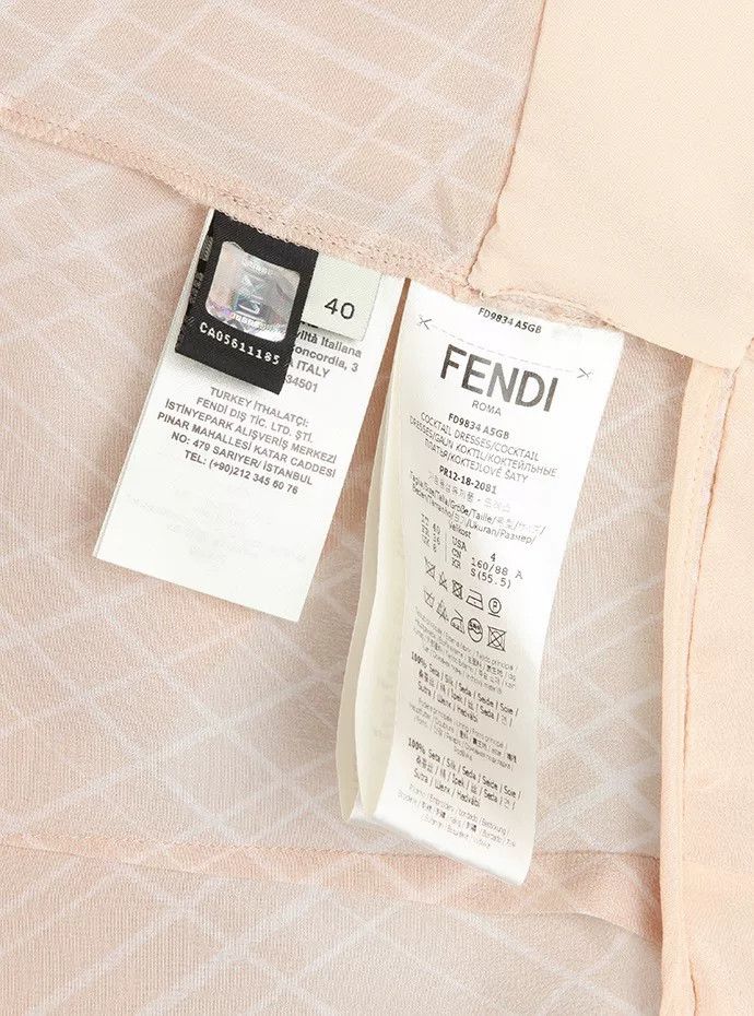 Fendi fendi pleated long sleeve dress in beige Size US M / EU 48-50 / 2 - 8 Thumbnail