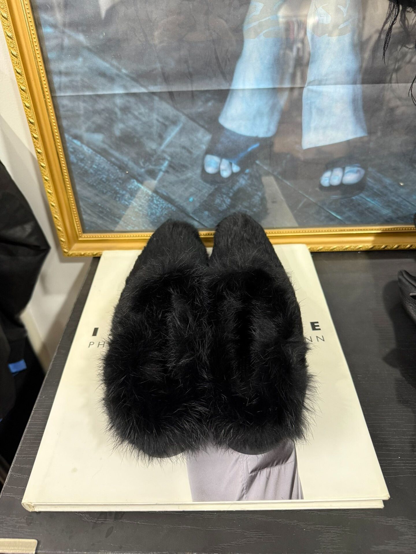 Yohji Yamamoto yohji yamamoto faux fur slippers size 38-39 Size US 6 / IT 36 - 4 Thumbnail