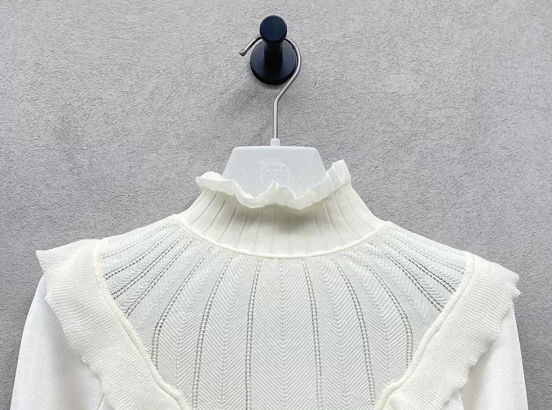 Hermes Hermes Beige Ruffle Knit Top Size US S / EU 44-46 / 1 - 5 Thumbnail