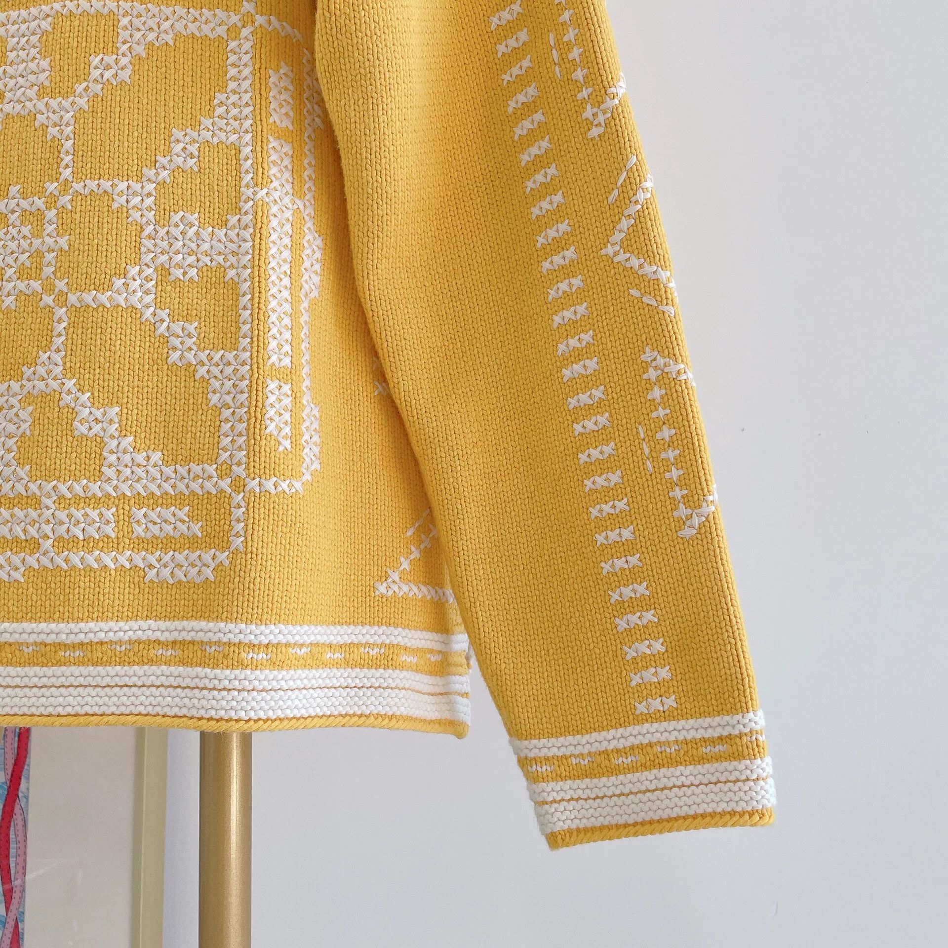 Hermes Hermes Yellow White Knit Top Size US XS / EU 42 / 0 - 5 Thumbnail