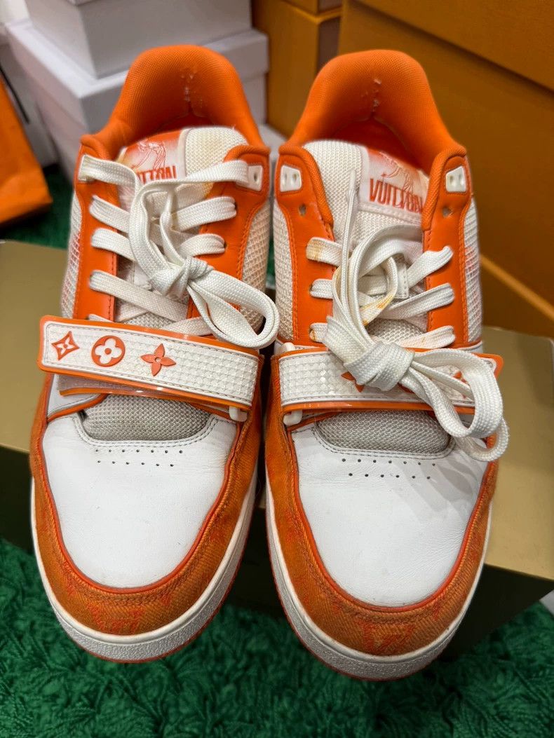 Louis Vuitton LV Trainer White Orange Velcro Sneakers Size US 9 / EU 42 - 2 Thumbnail