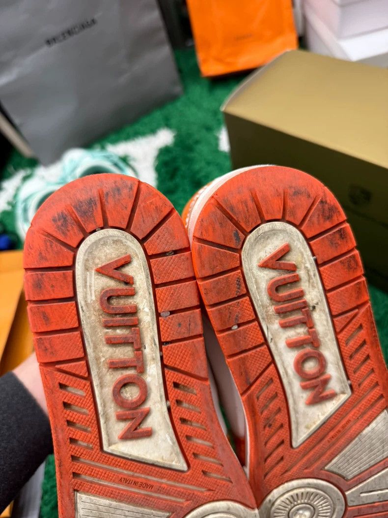 Louis Vuitton LV Trainer White Orange Velcro Sneakers Size US 9 / EU 42 - 7 Thumbnail