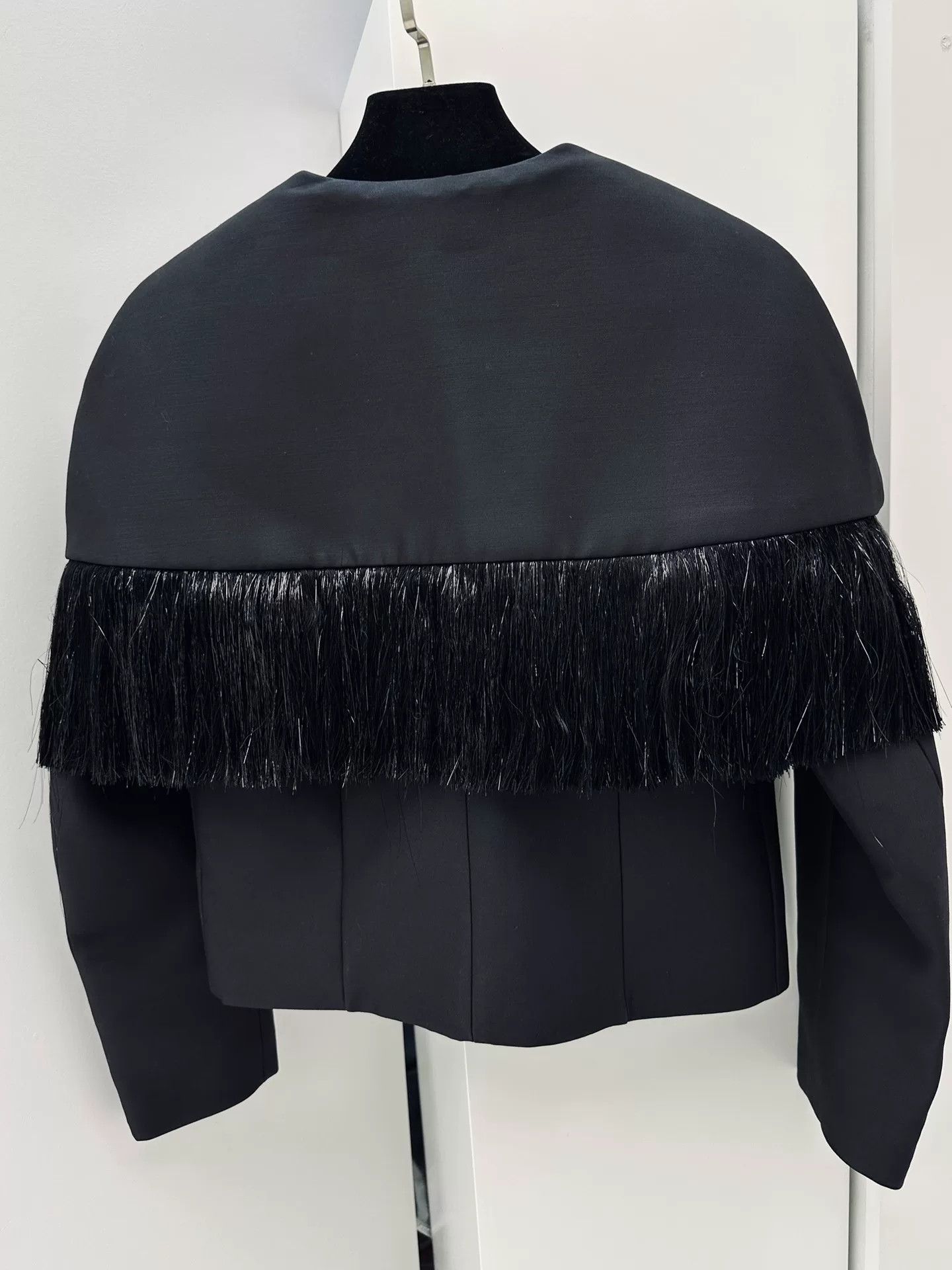Loewe LOEWE Wool Silk Fringe Black Jacket Size US S / EU 44-46 / 1 - 2 Thumbnail
