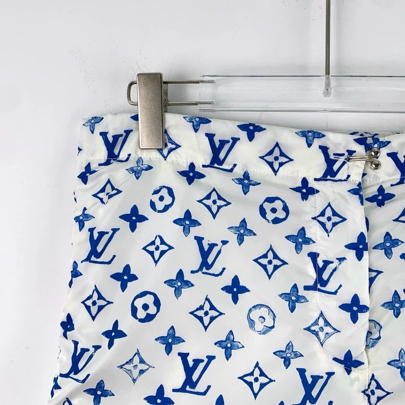Louis Vuitton Louis Vuitton Monogram Print Casual Shorts Size US 38 / EU 54 - 3 Thumbnail