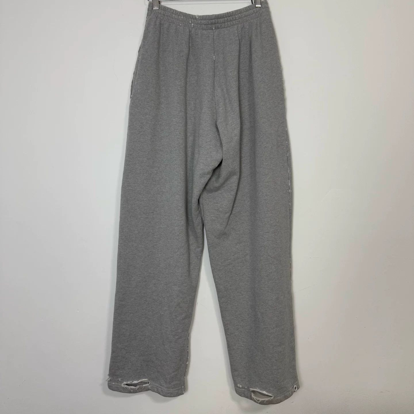 Balenciaga Balenciaga 24FW Distressed Baggy Casual Pants Size US 26 / EU 42 - 2 Thumbnail