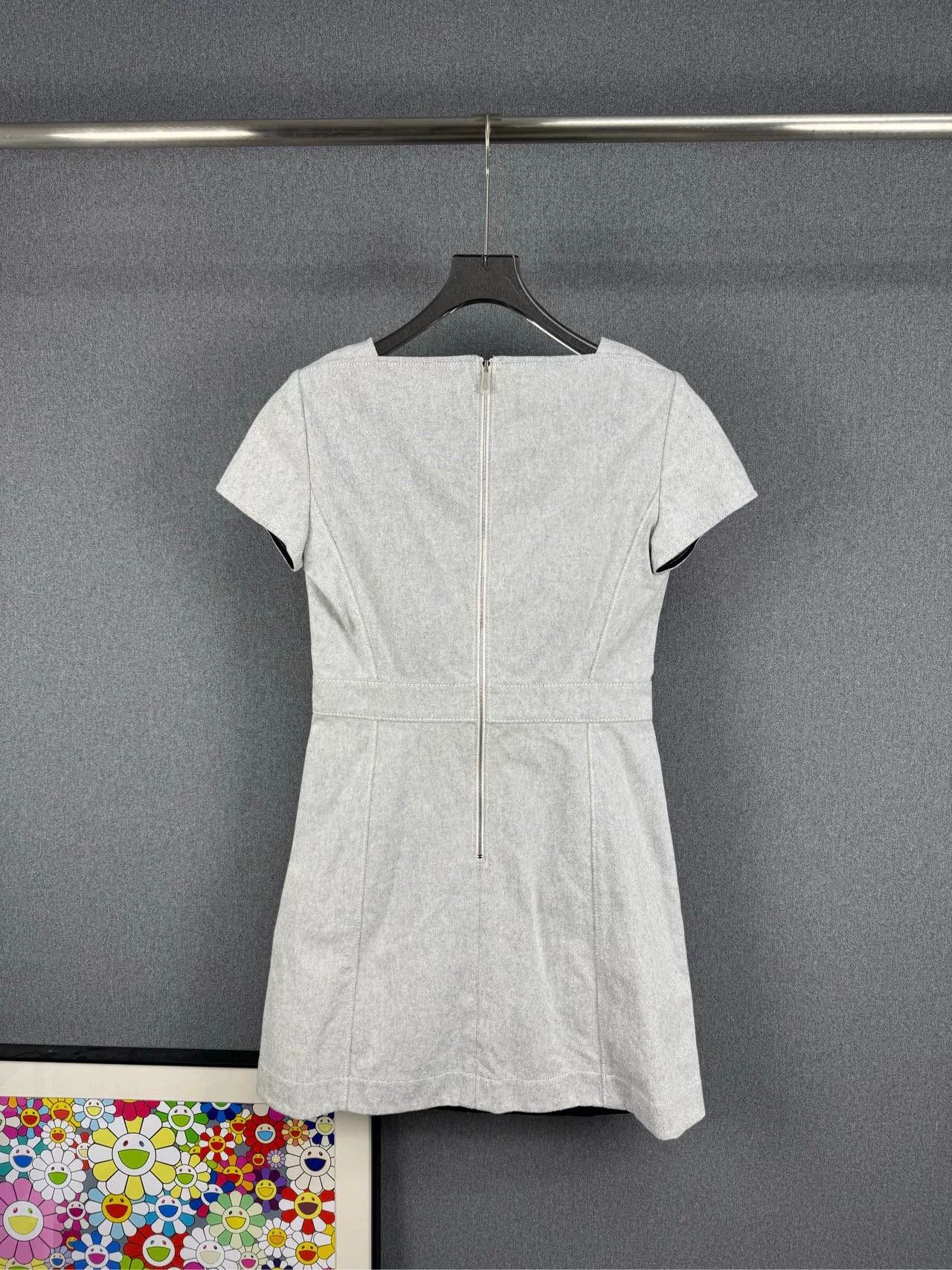 Hermes HERMES Lock Buckle Short Sleeve Dress Size US M / EU 48-50 / 2 - 2 Thumbnail