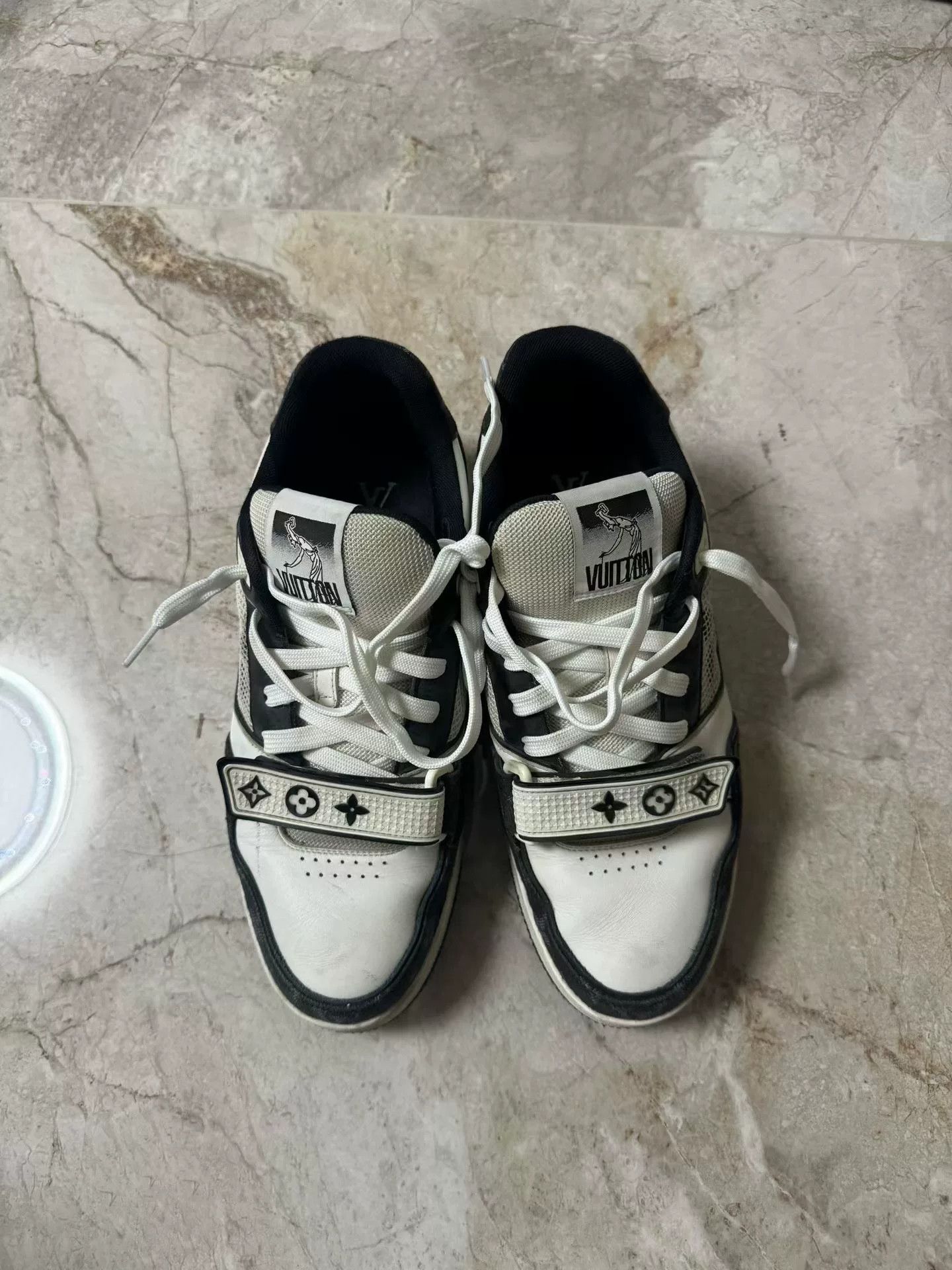 Louis Vuitton Louis Vuitton Trainer Velcro Denim Sneakers Size US 9 / EU 42 - 2 Thumbnail